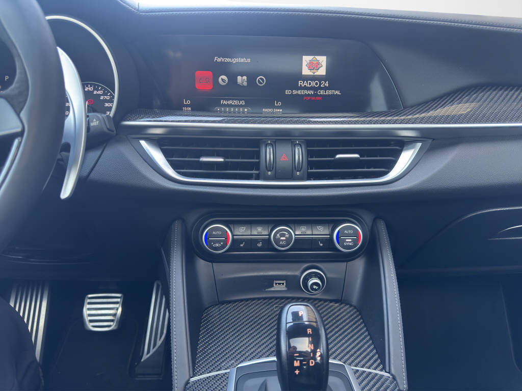 ALFA ROMEO Stelvio 2.9 V6 Biturbo Q4 Quadrifoglio Sky-image-10