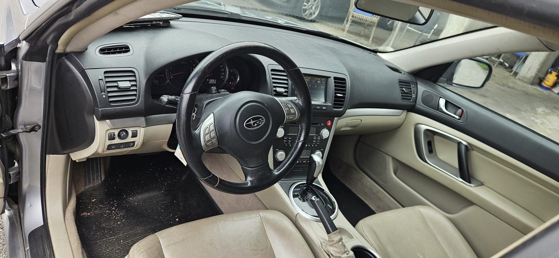 SUBARU Legacy 2.5i AWD Limited Automatic-image-1