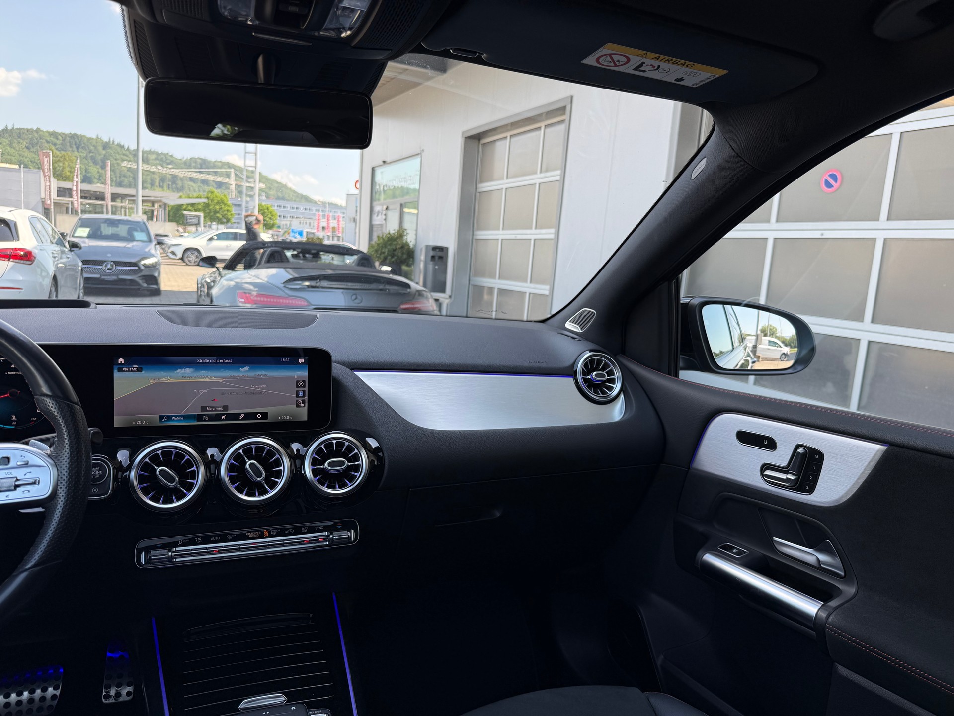 MERCEDES-BENZ B 220 4Matic AMG Line 7G-DCT-image-5