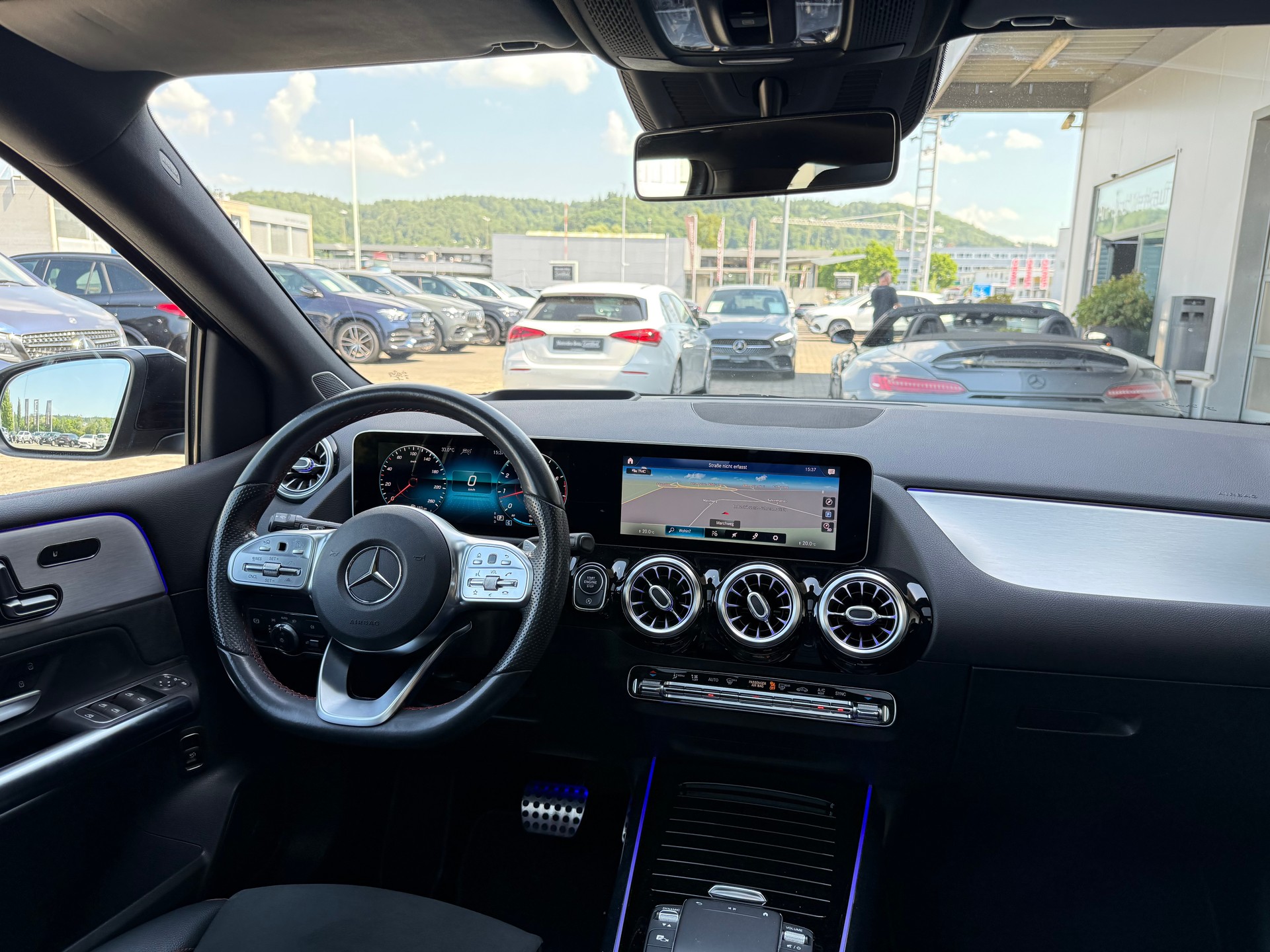 MERCEDES-BENZ B 220 4Matic AMG Line 7G-DCT-image-6
