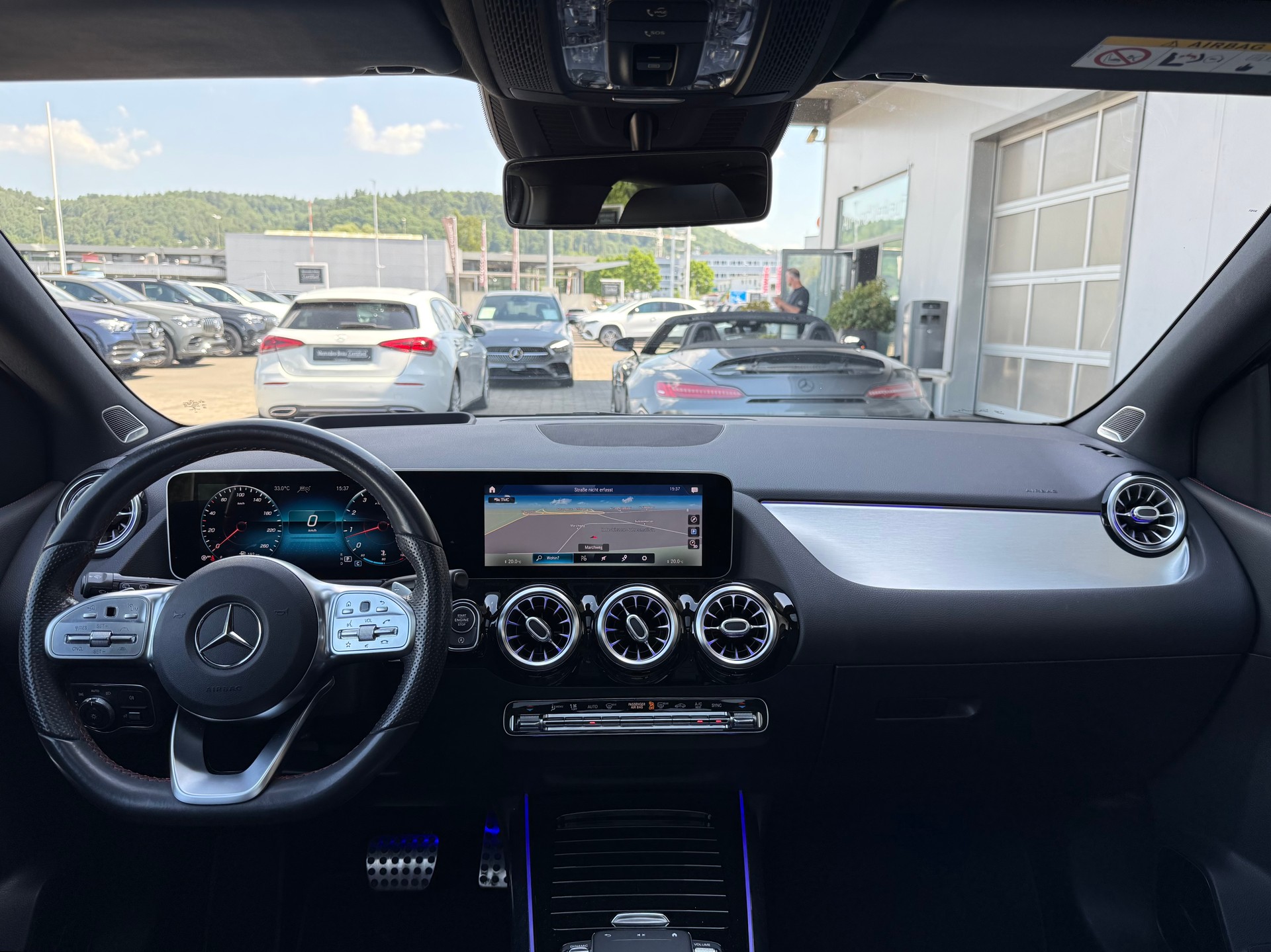 MERCEDES-BENZ B 220 4Matic AMG Line 7G-DCT-showroom-element-3