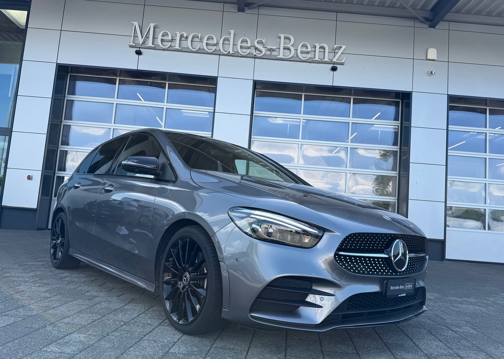 MERCEDES-BENZ B 220 4Matic AMG Line 7G-DCT
