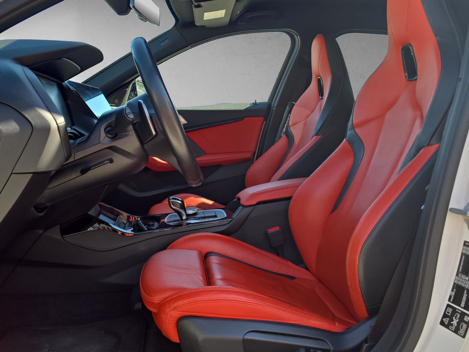 BMW M135i xDrive Steptronic-image-9