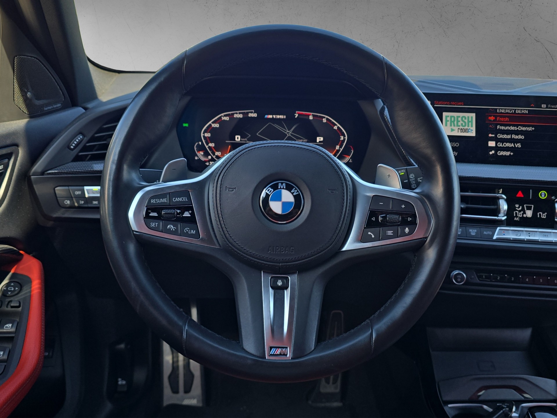BMW M135i xDrive Steptronic-image-13