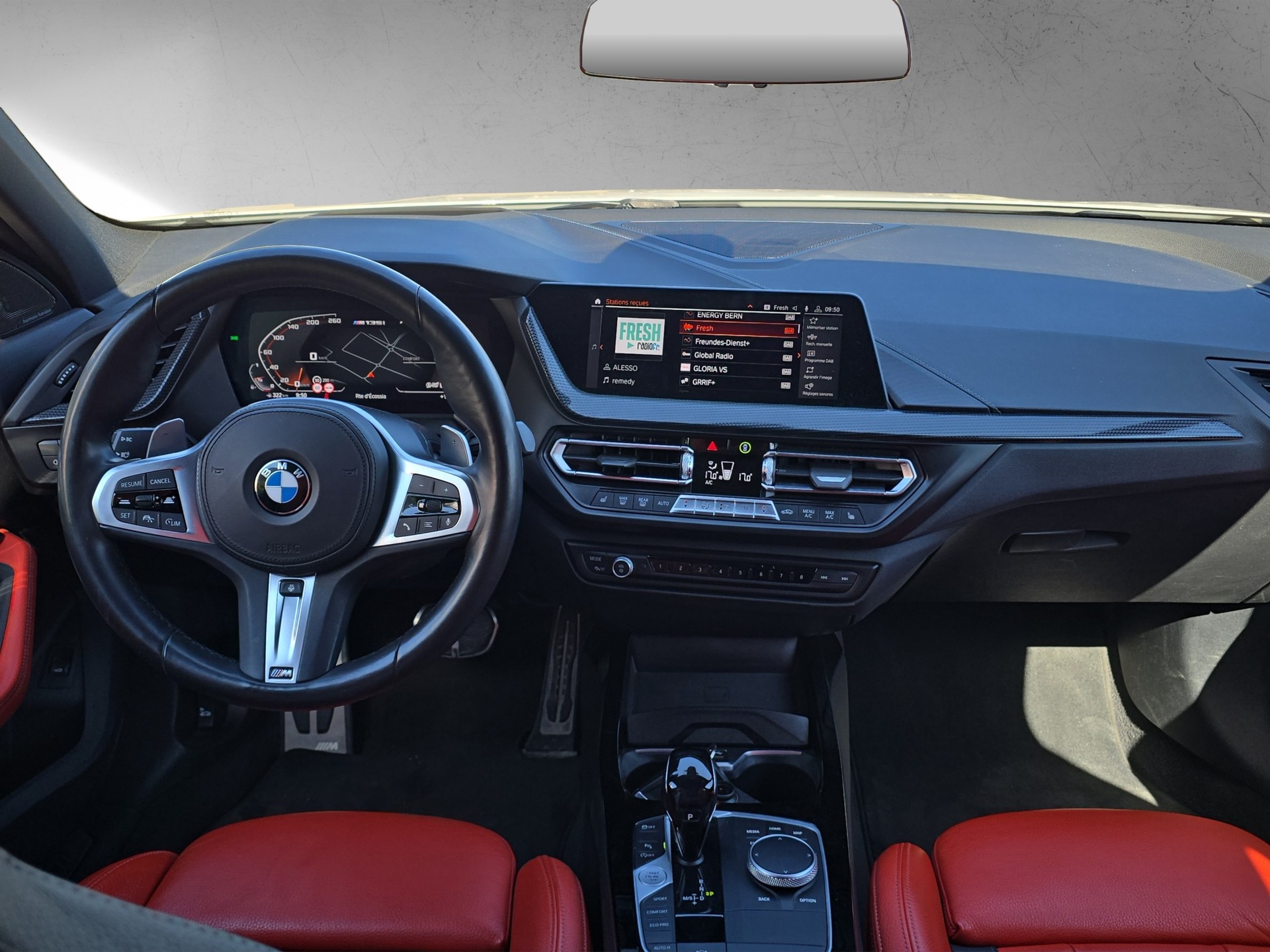 BMW M135i xDrive Steptronic-image-10