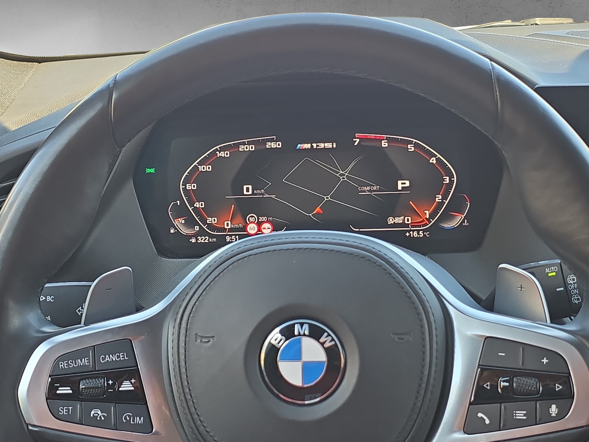BMW M135i xDrive Steptronic-image-14