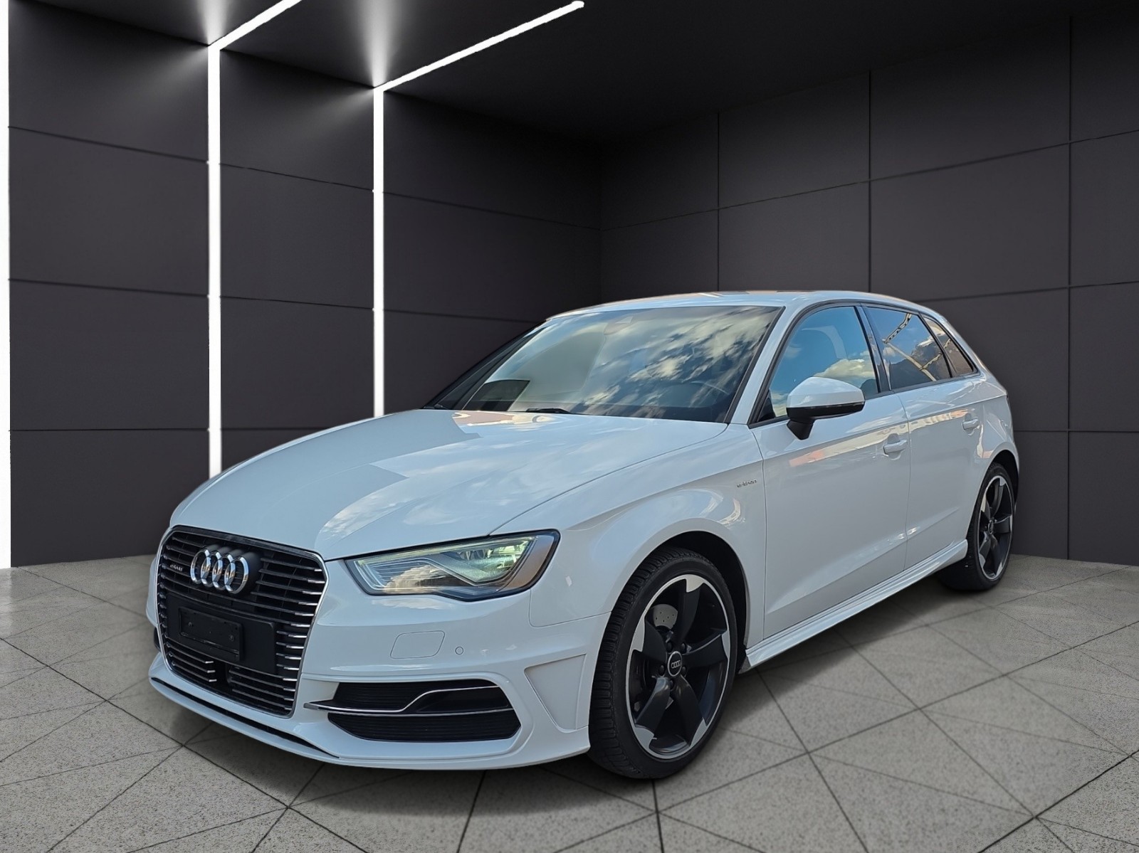 AUDI A3 Sportback 1.4 e-tron Attraction S-tronic