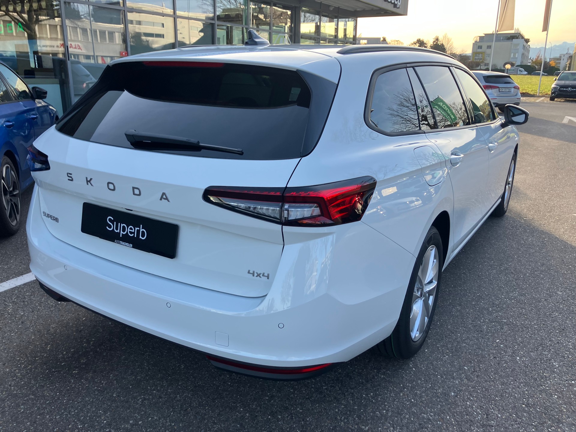 SKODA Superb Combi 2.0 TDi Selection 4x4 DSG-image-4