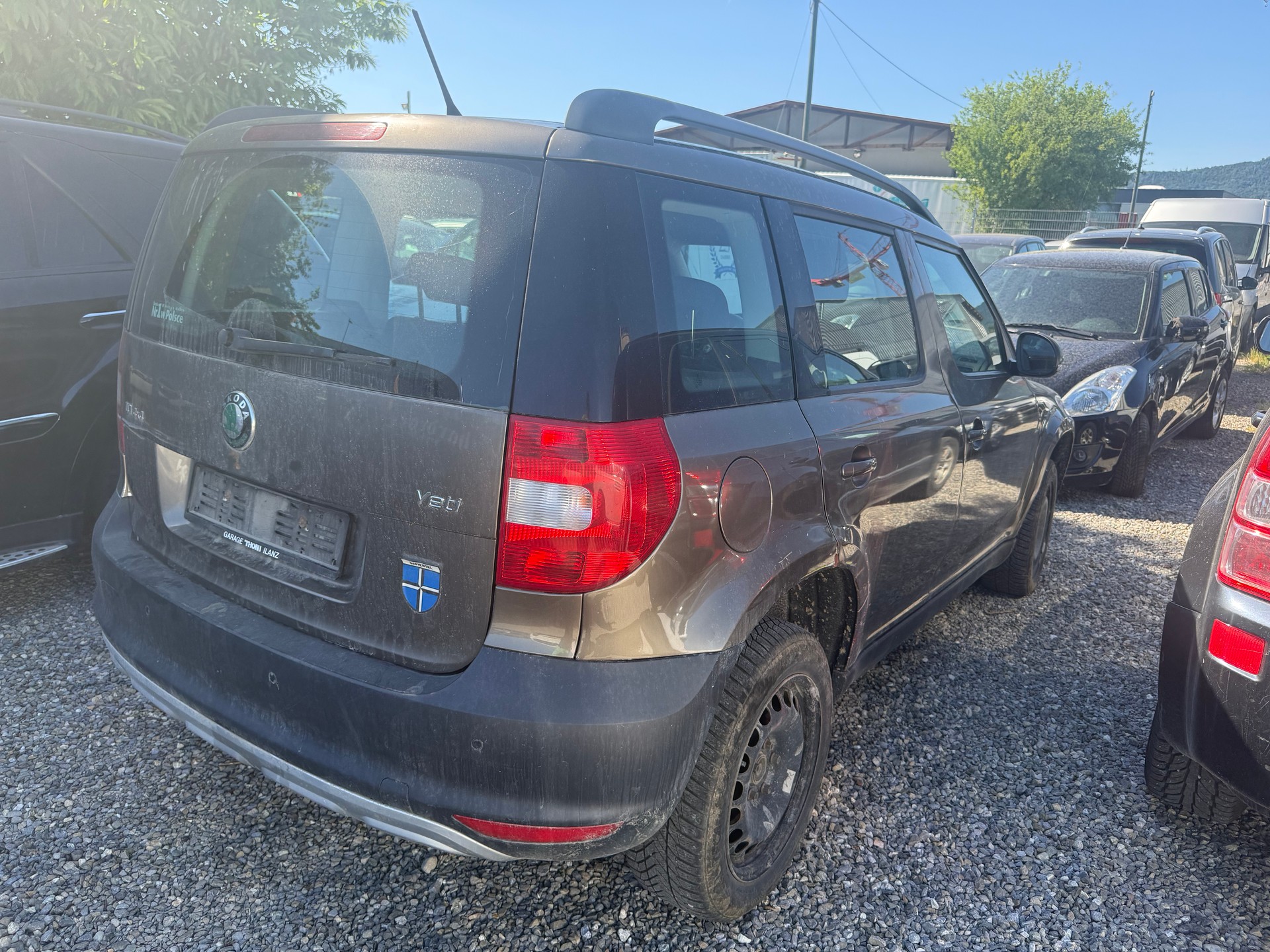 SKODA Yeti 2.0 TDI Active 4x4-image-3