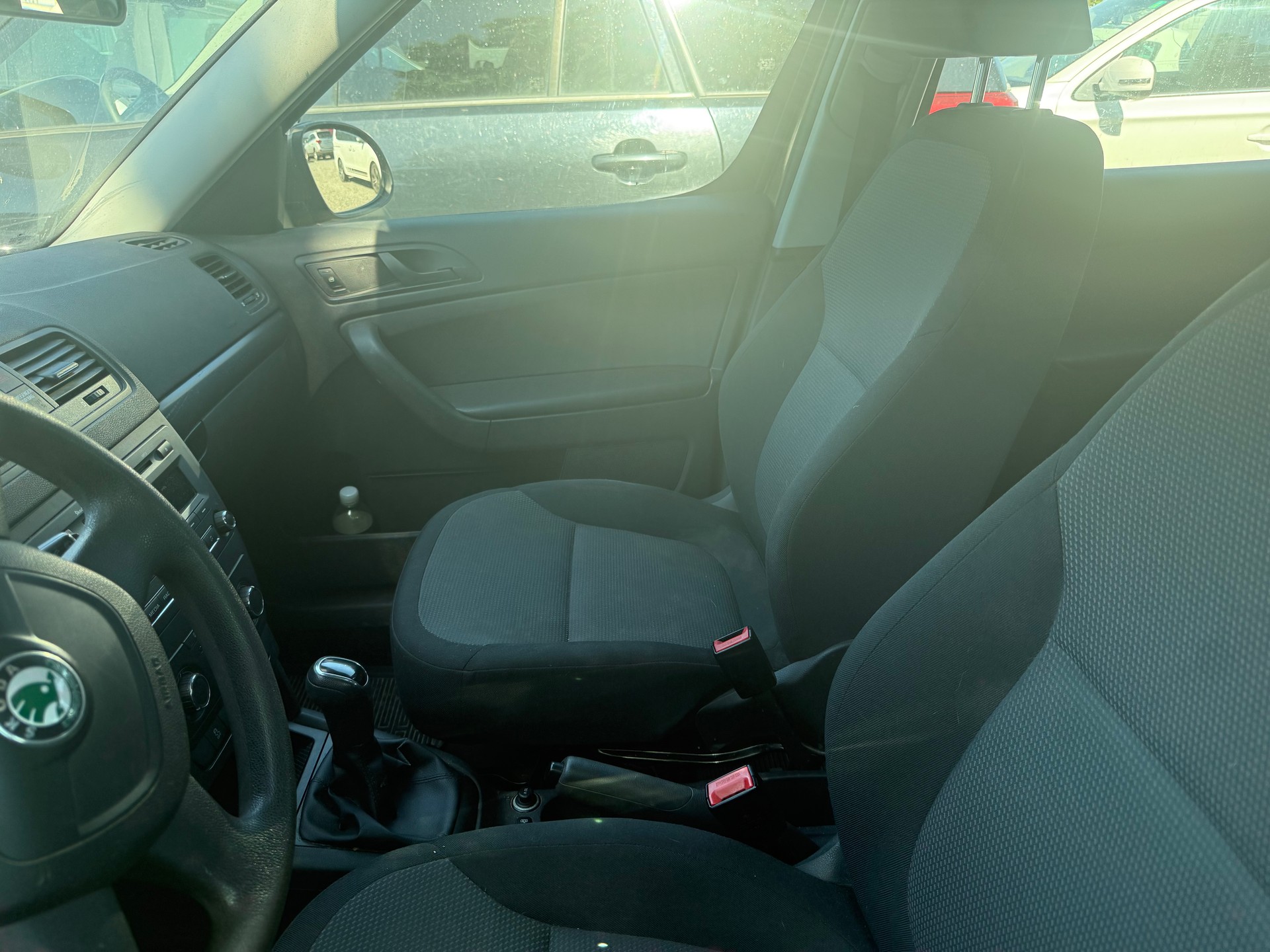 SKODA Yeti 2.0 TDI Active 4x4-image-4