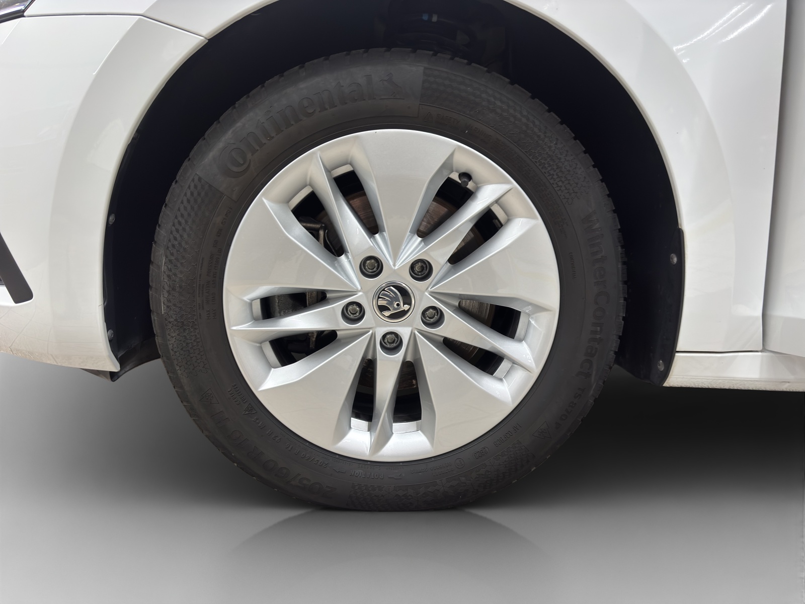 SKODA Octavia Combi 2.0 TDI DSG Ambition 4x4-image-13