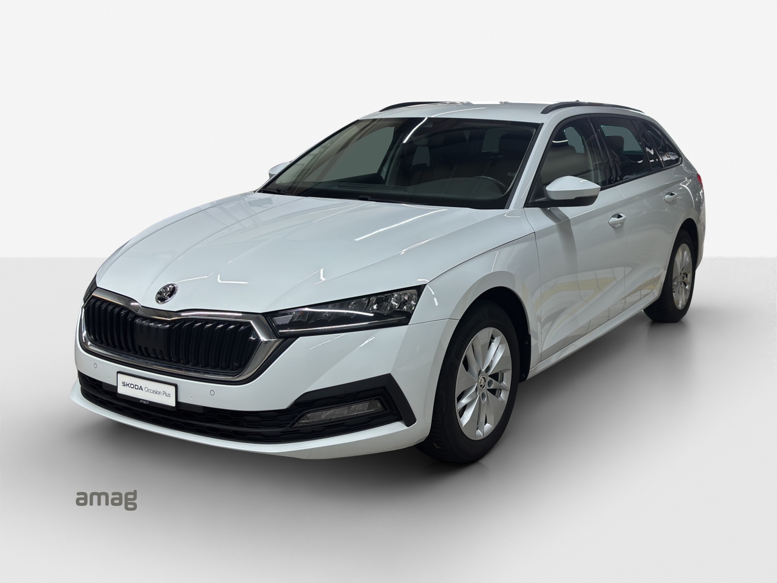 SKODA Octavia Combi 2.0 TDI DSG Ambition 4x4-image-0
