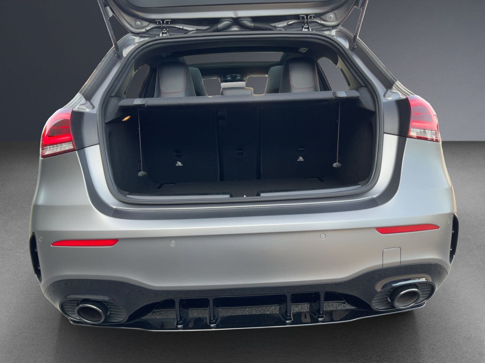 MERCEDES-BENZ A 35 AMG 4Matic-image-16
