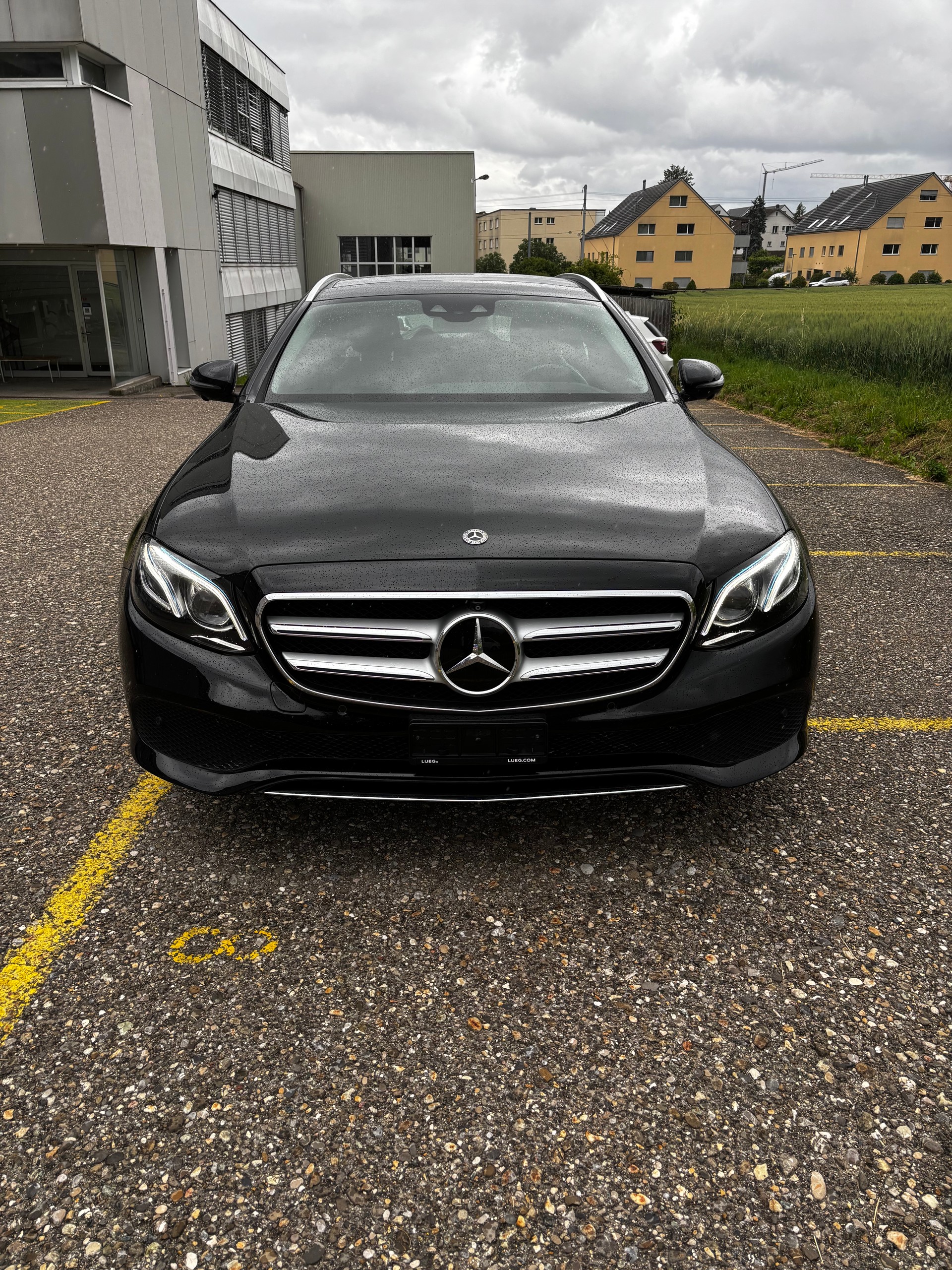 MERCEDES-BENZ E 220 d Exclusive 4Matic 9G-Tronic-image-6