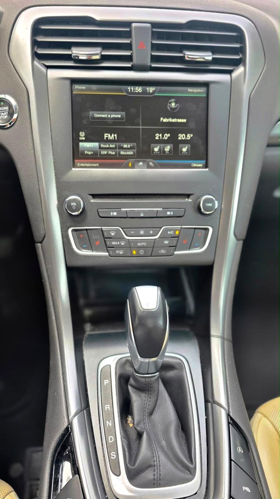 FORD Mondeo 2.0 TDCi Titanium AWD PowerShift-image-12