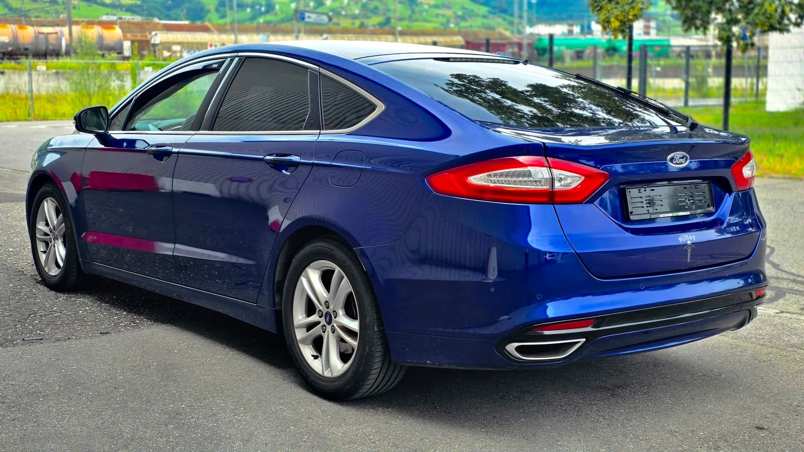FORD Mondeo 2.0 TDCi Titanium AWD PowerShift-image-3