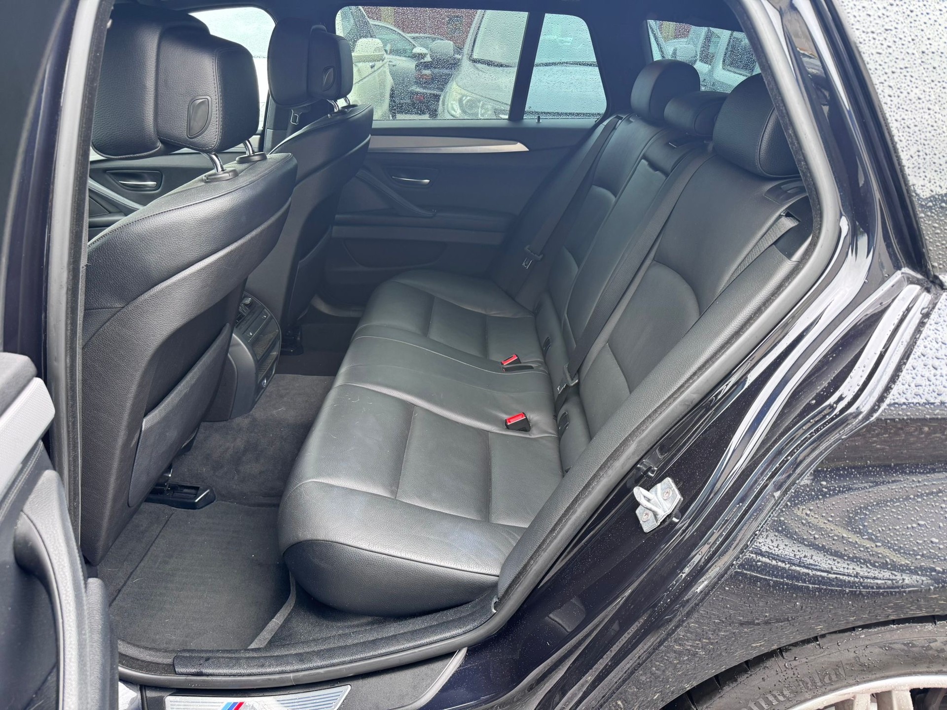 BMW 535d xDrive Touring Steptronic-image-10