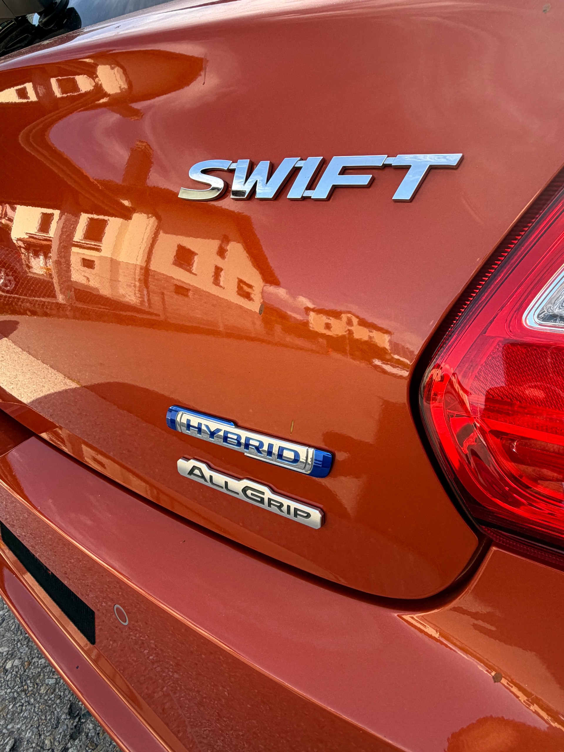 SUZUKI Swift 1.2i Piz Sulai Top Hybrid Allgrip 4x4-image-10