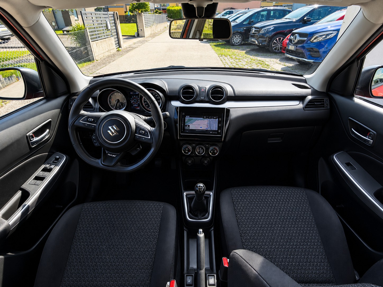 SUZUKI Swift 1.2i Piz Sulai Top Hybrid Allgrip 4x4-image-3