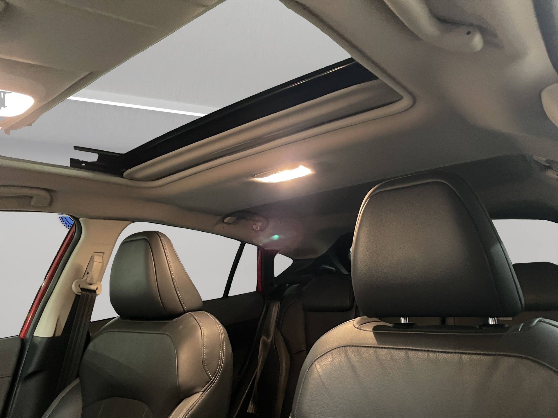 SUBARU Crosstrek 2.0i e-Boxer Luxury-image-11