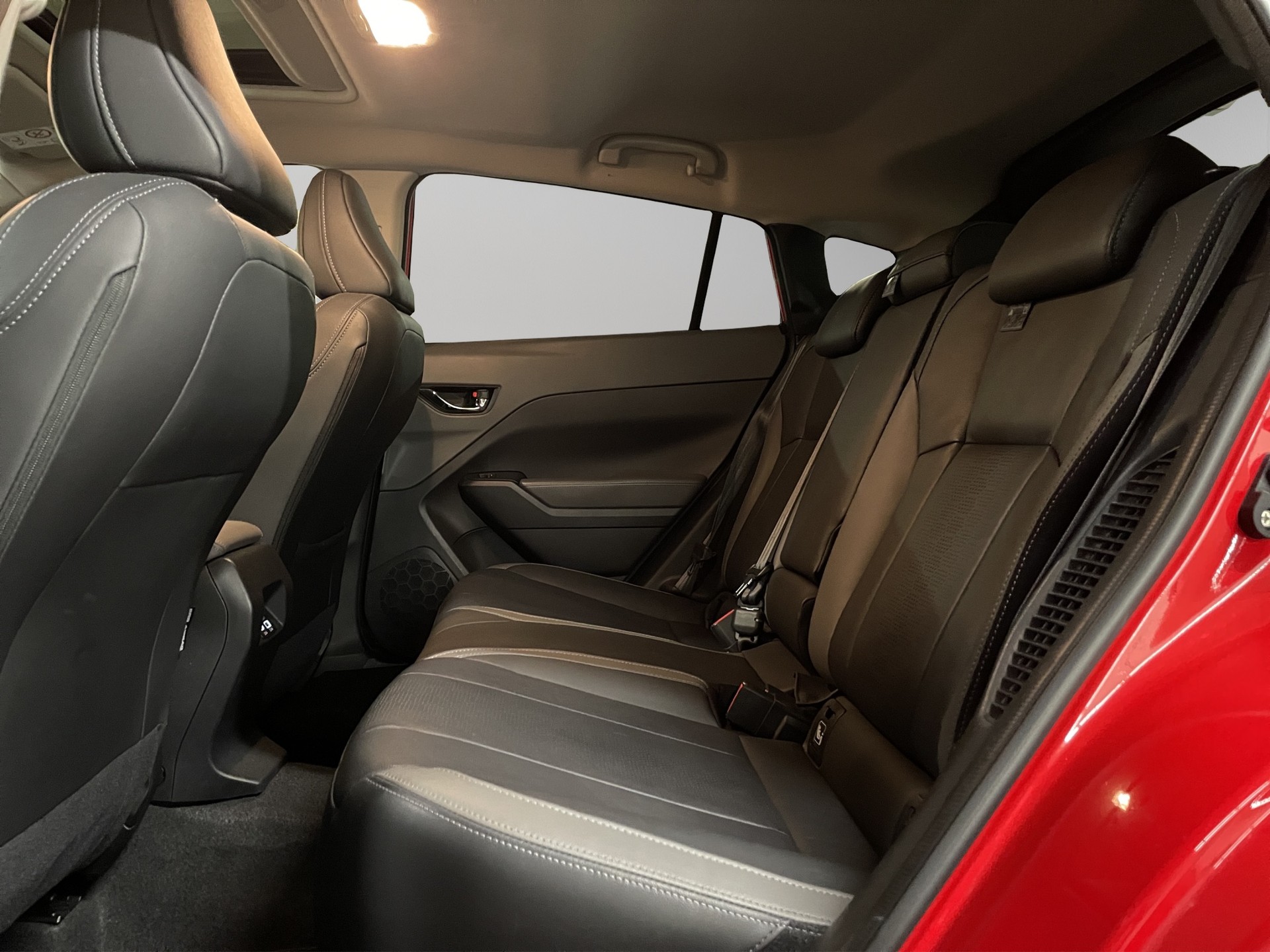 SUBARU Crosstrek 2.0i e-Boxer Luxury-image-7
