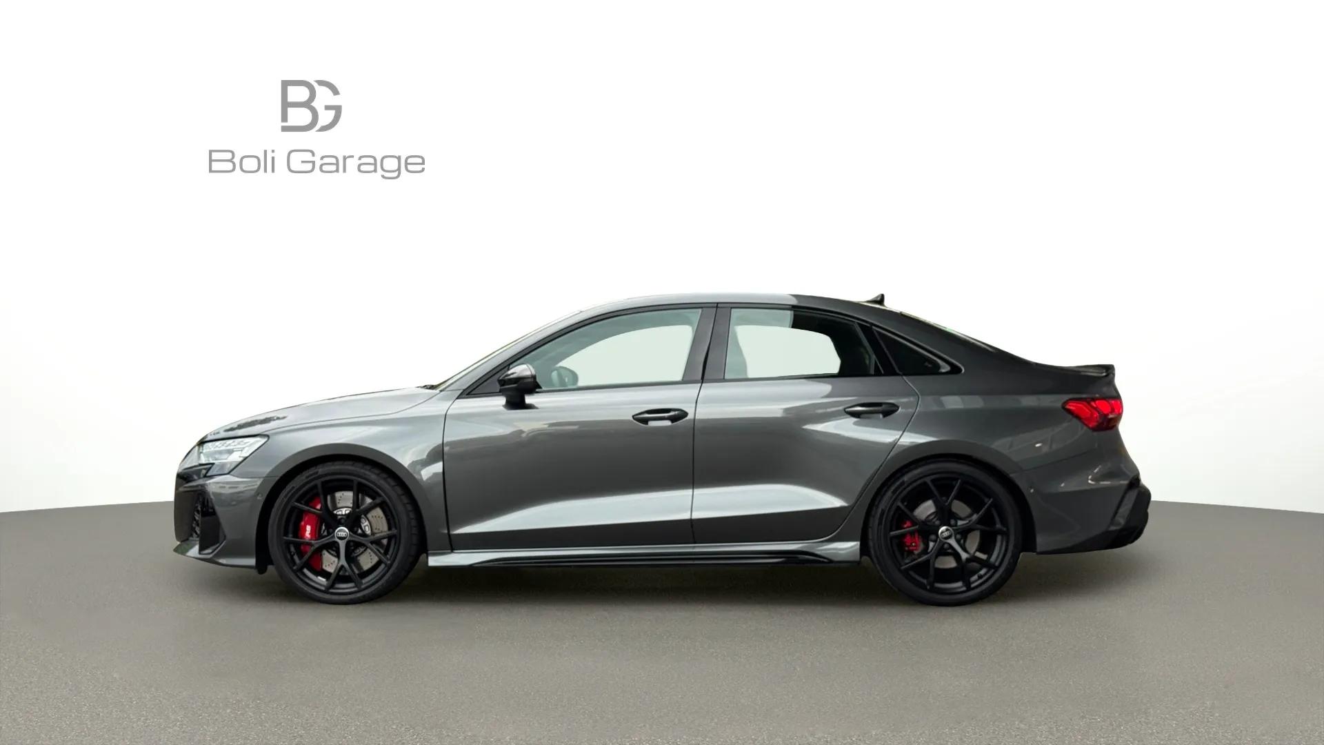 AUDI RS3 Limousine 2.5 TSI quattro S-tronic-showroom-element-1