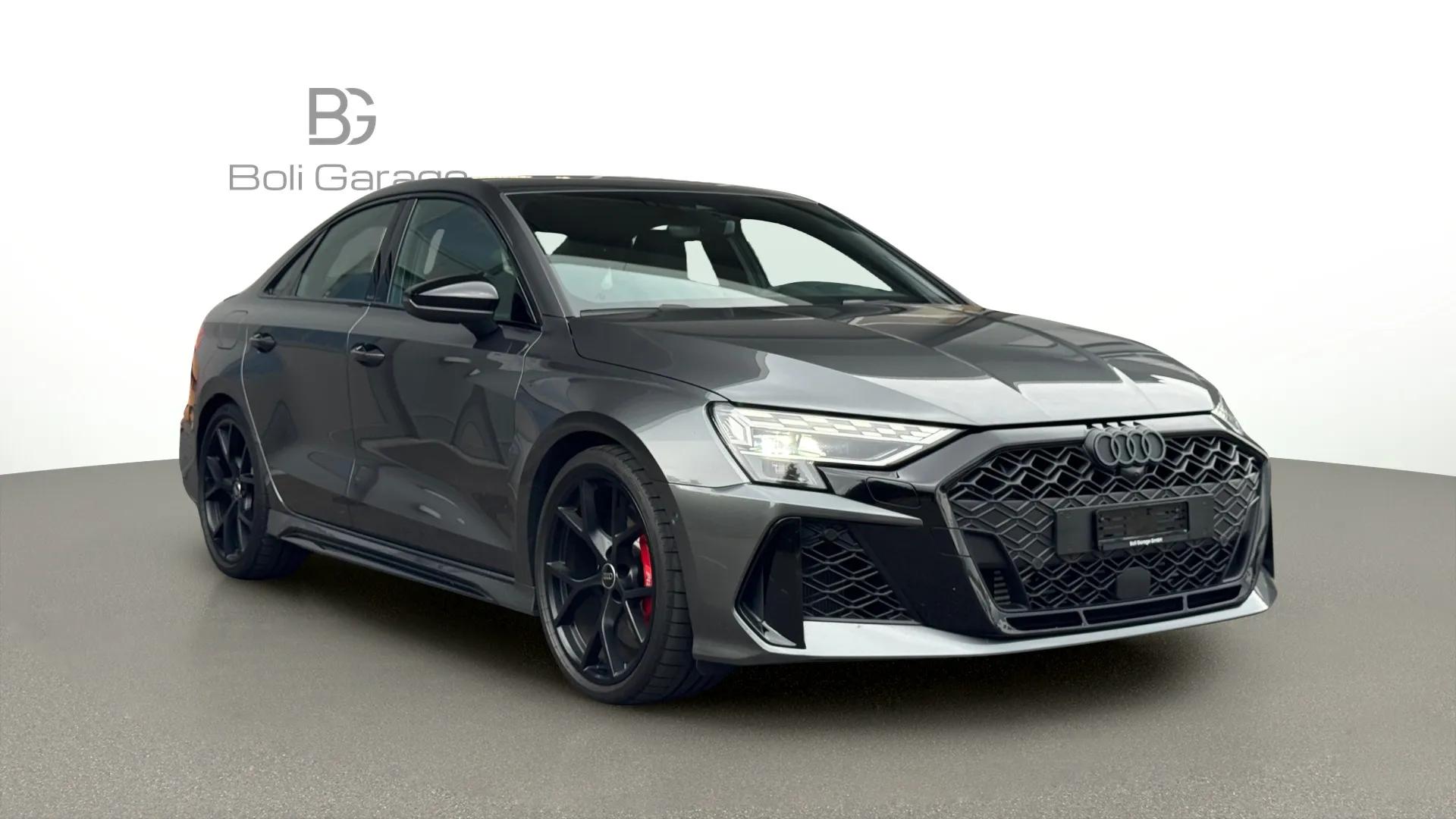 AUDI RS3 Limousine 2.5 TSI quattro S-tronic-image-6