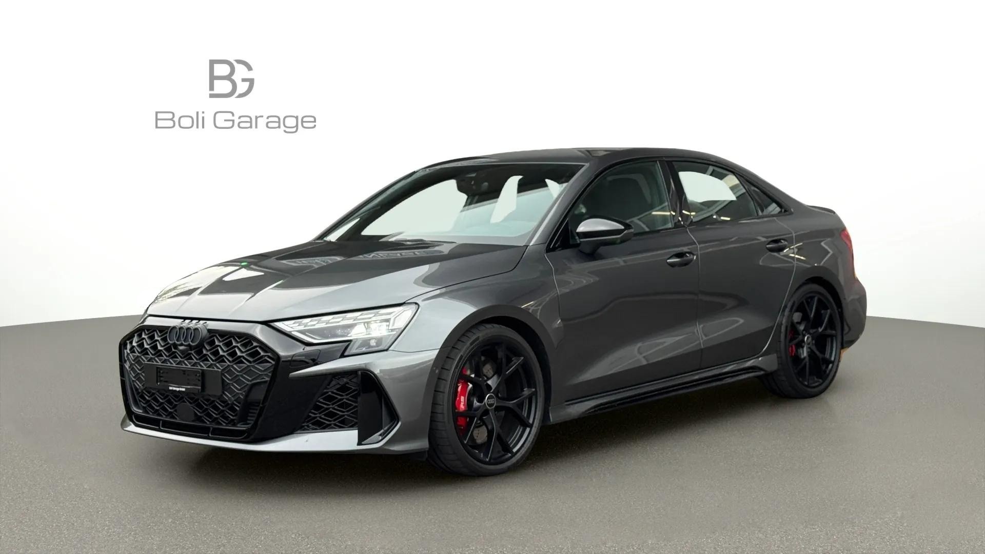 AUDI RS3 Limousine 2.5 TSI quattro S-tronic