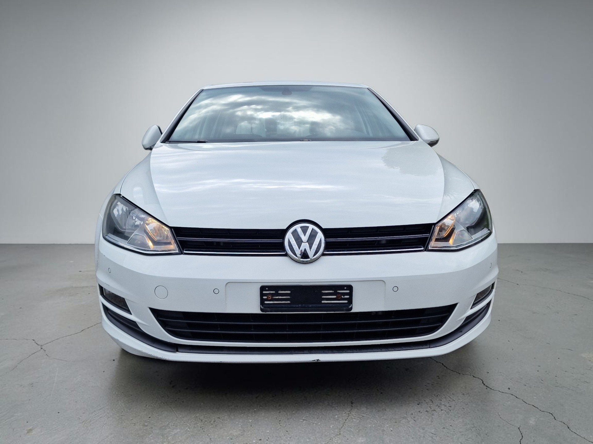 VW Golf 2.0 TDI Comfortline 4Motion 8x Alu 12Mt Gara-showroom-element-2