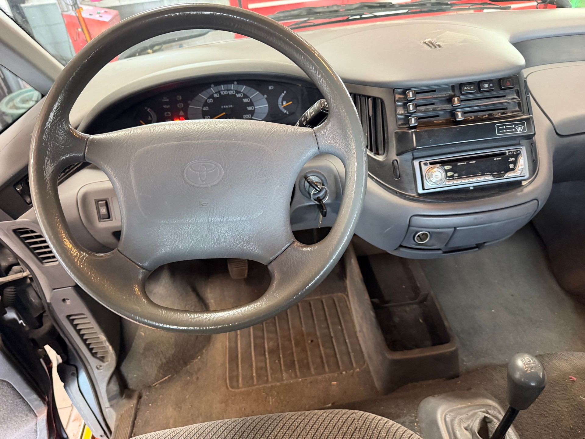 TOYOTA Previa XL 4x4-image-6