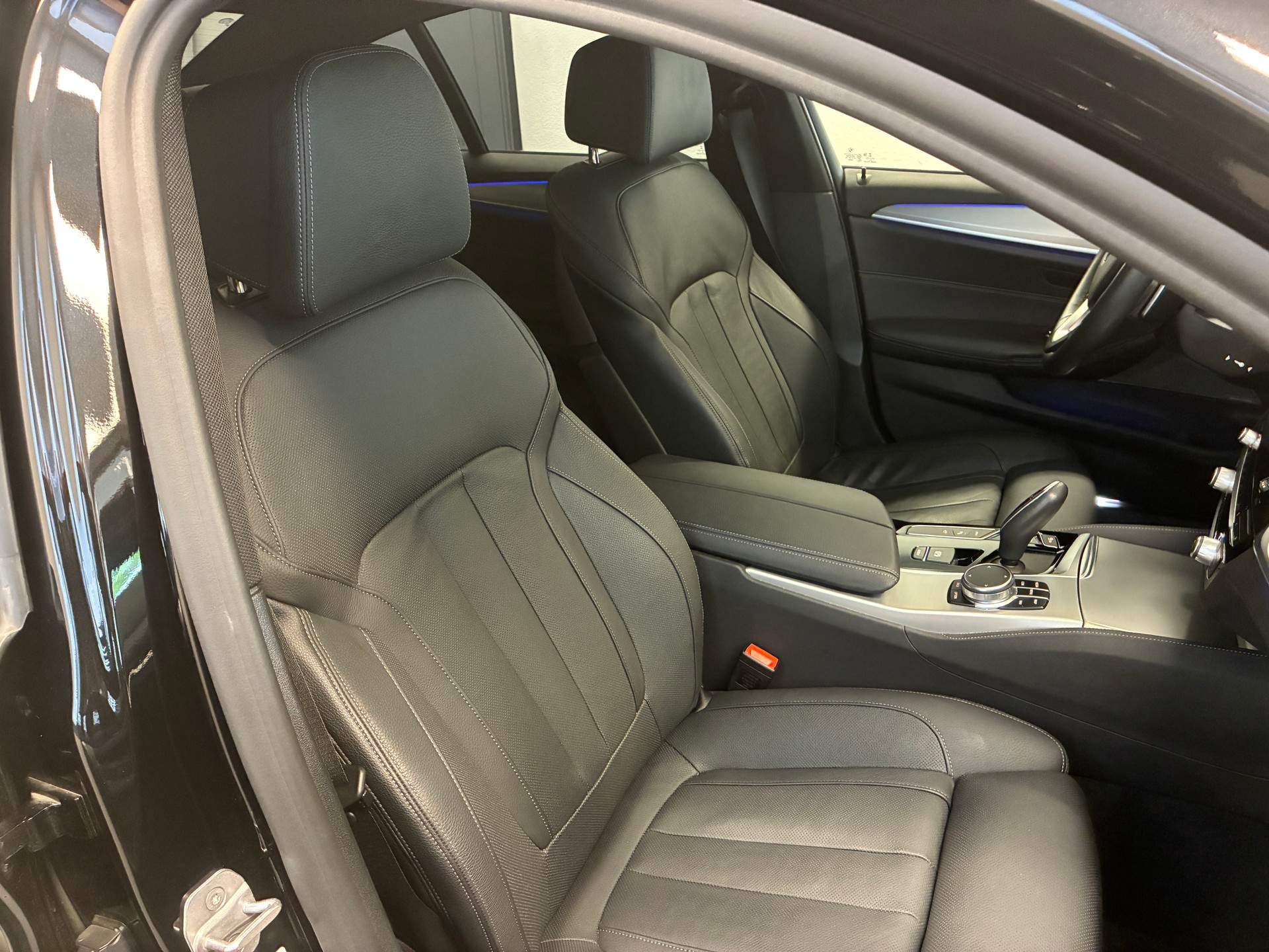 BMW 530e xDrive M Sport-image-18