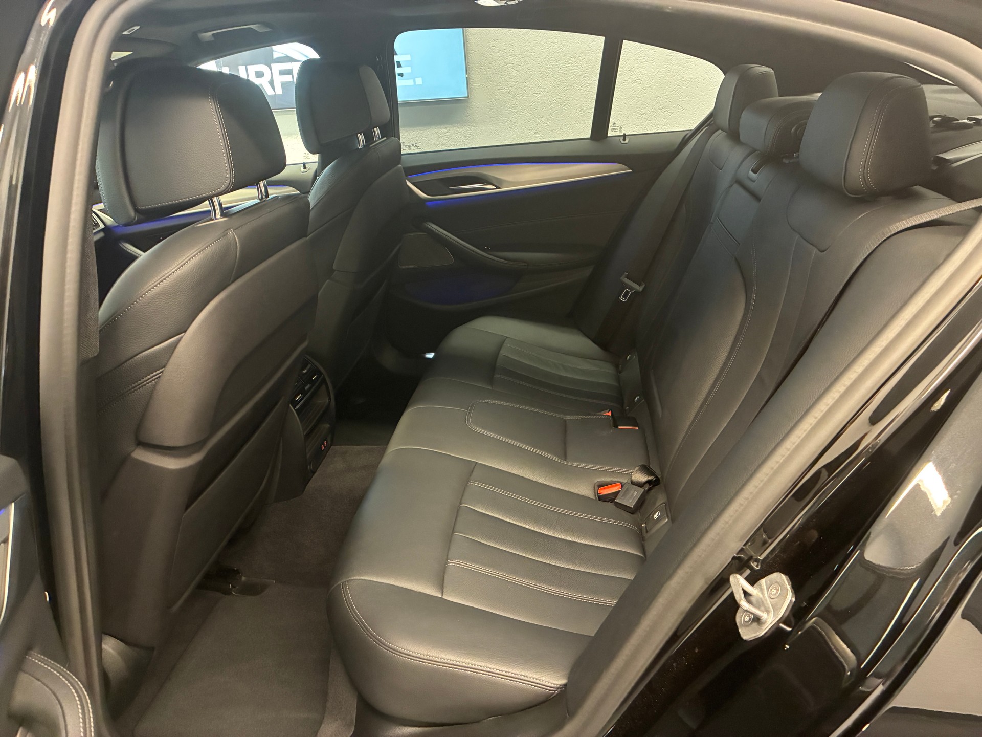 BMW 530e xDrive M Sport-image-12