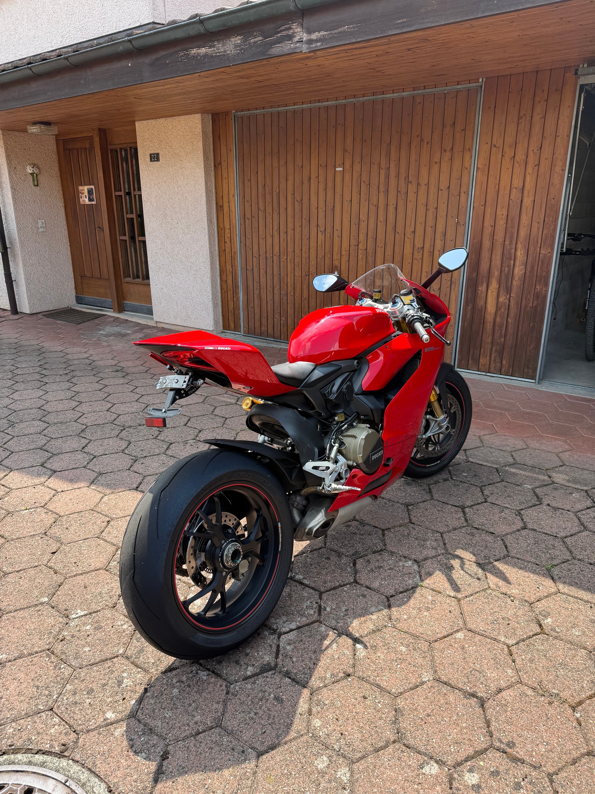 DUCATI Panigale 1199 S ABS-image-2