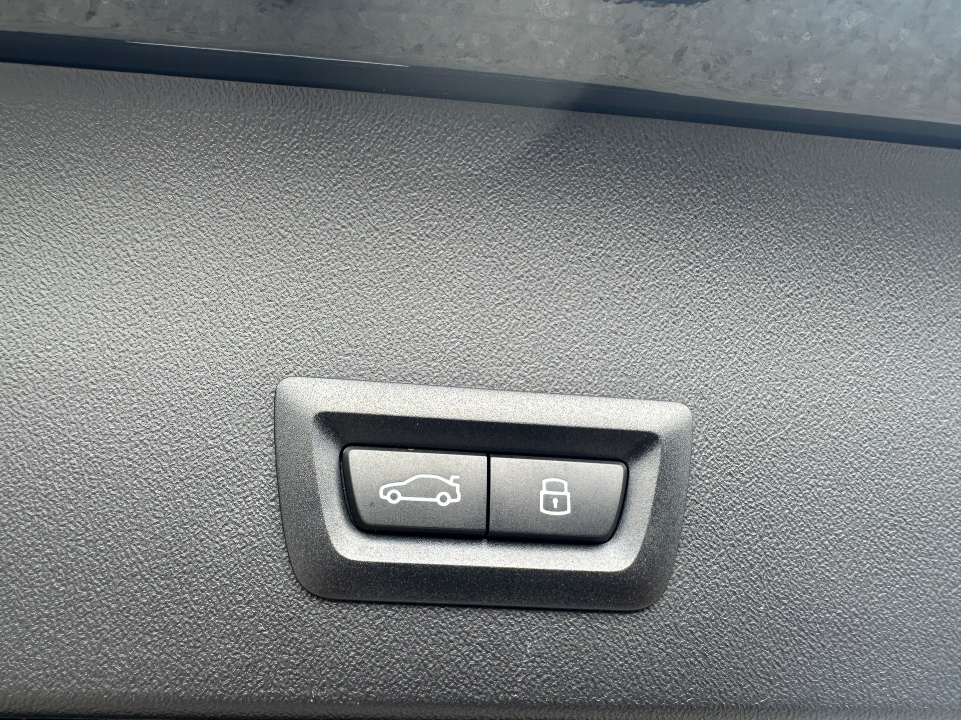 BMW X3 xDrive 30e M Sport Pro (CH Auto)-image-12