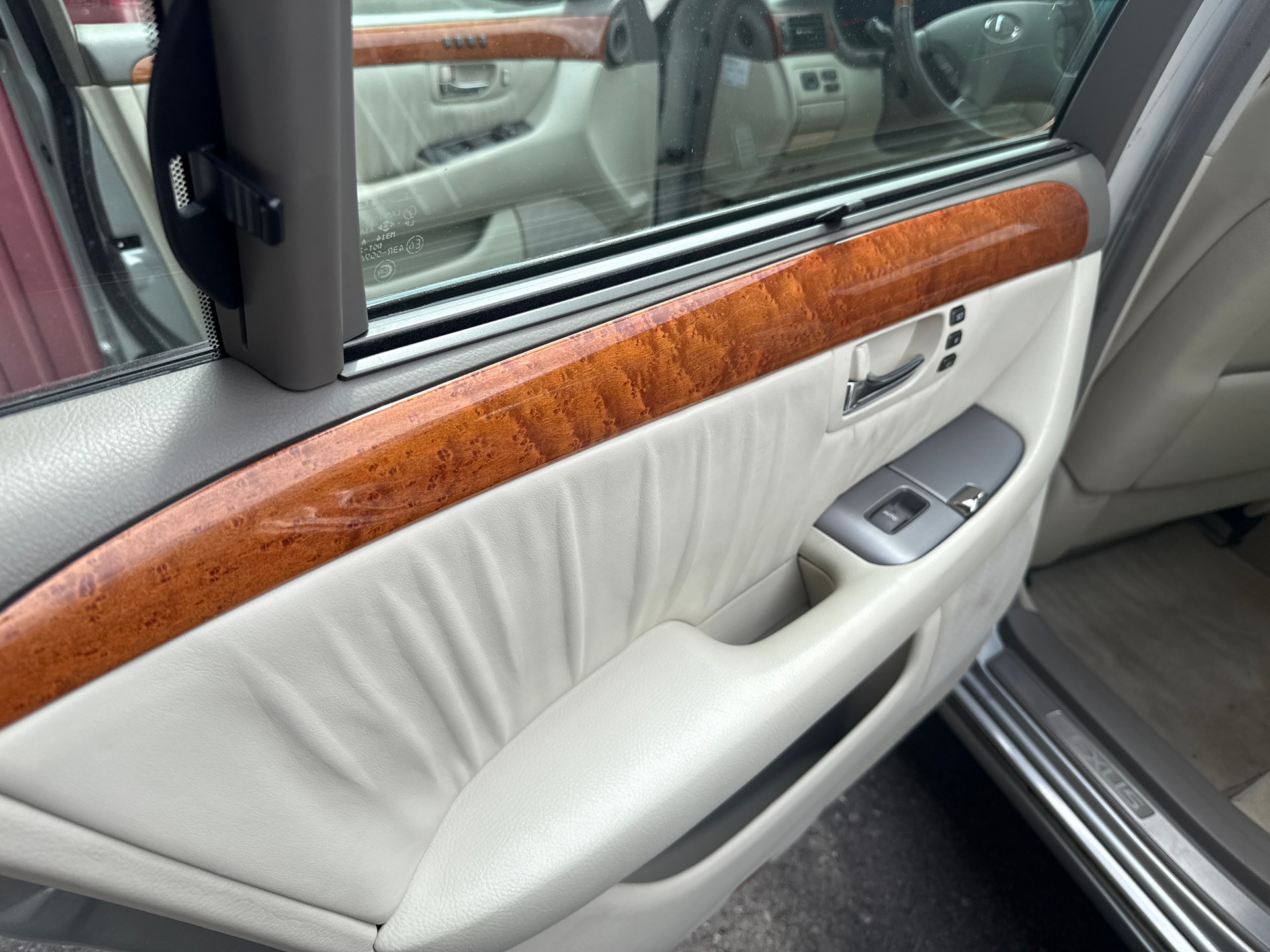 LEXUS LS 430 Automatic Ultra Luxury-image-5