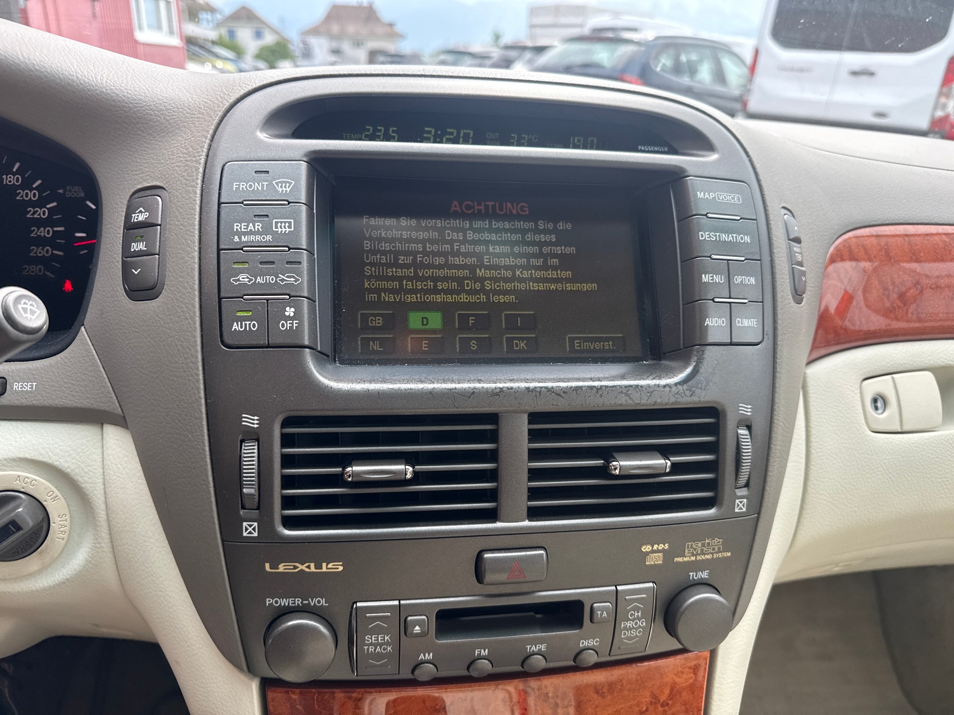 LEXUS LS 430 Automatic Ultra Luxury-image-4
