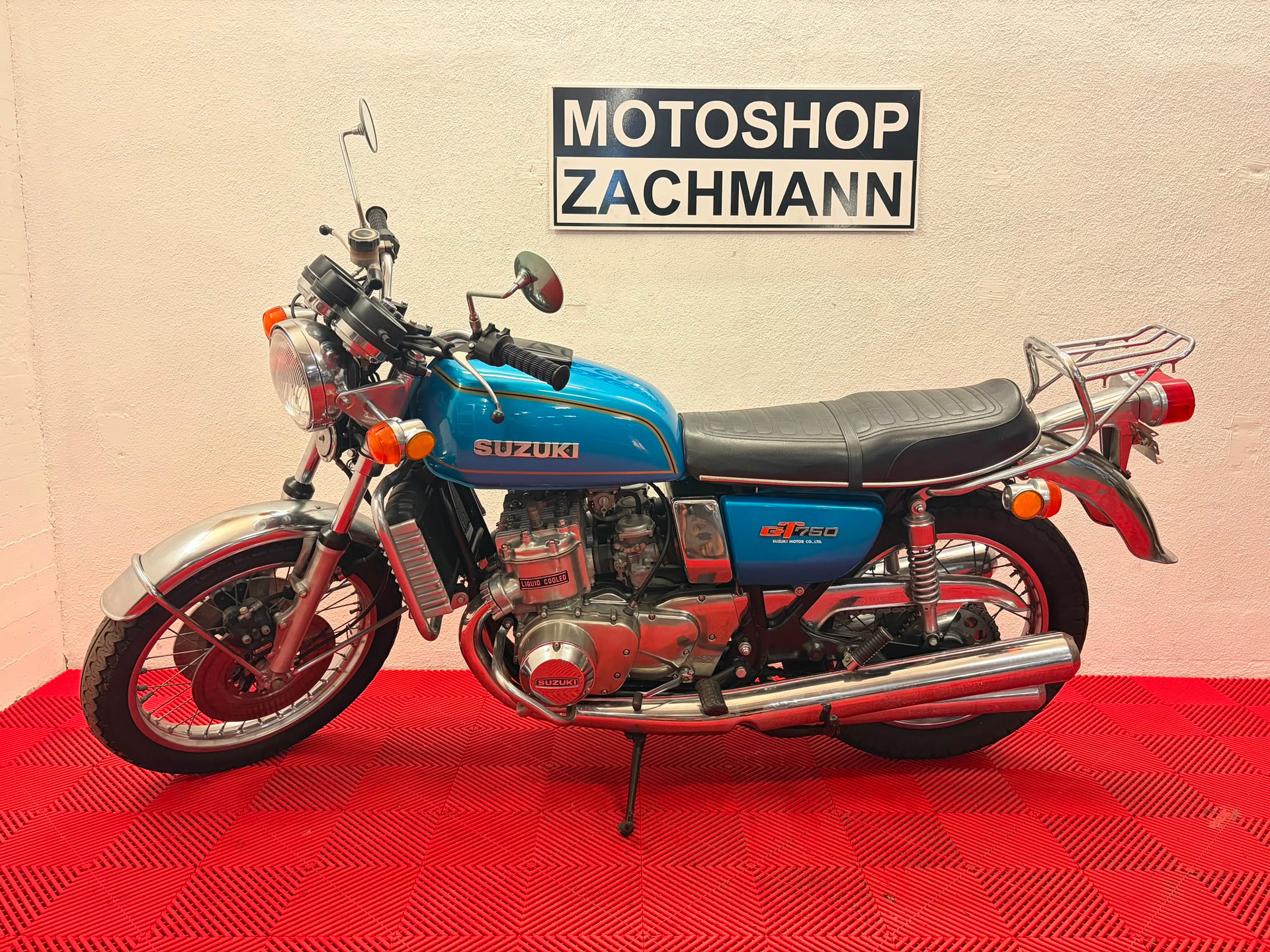 SUZUKI GT 750-image-3