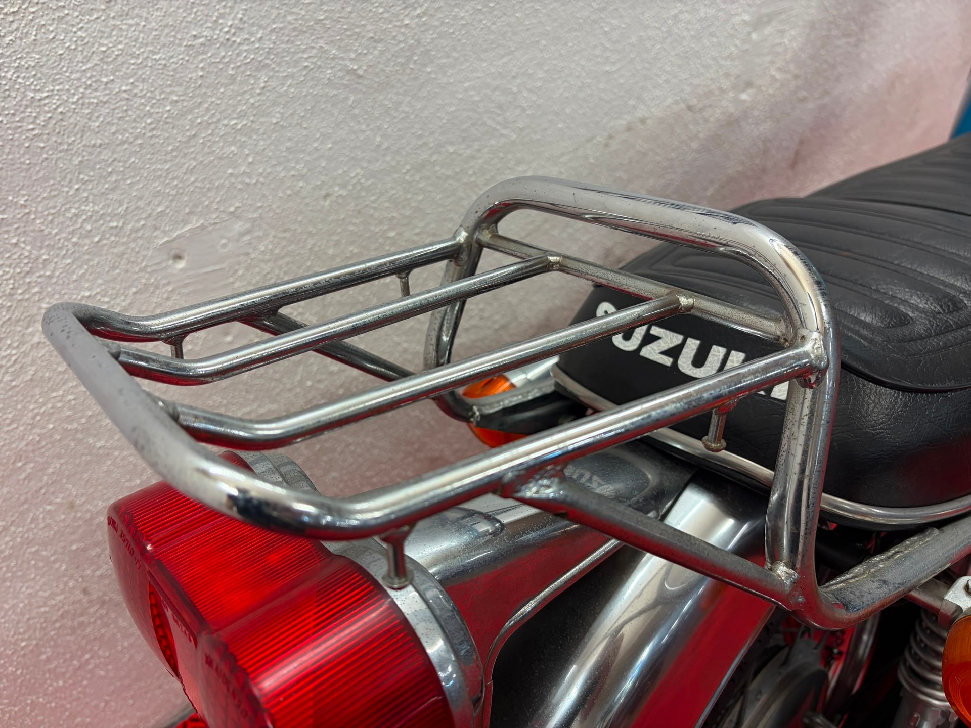 SUZUKI GT 750-image-7