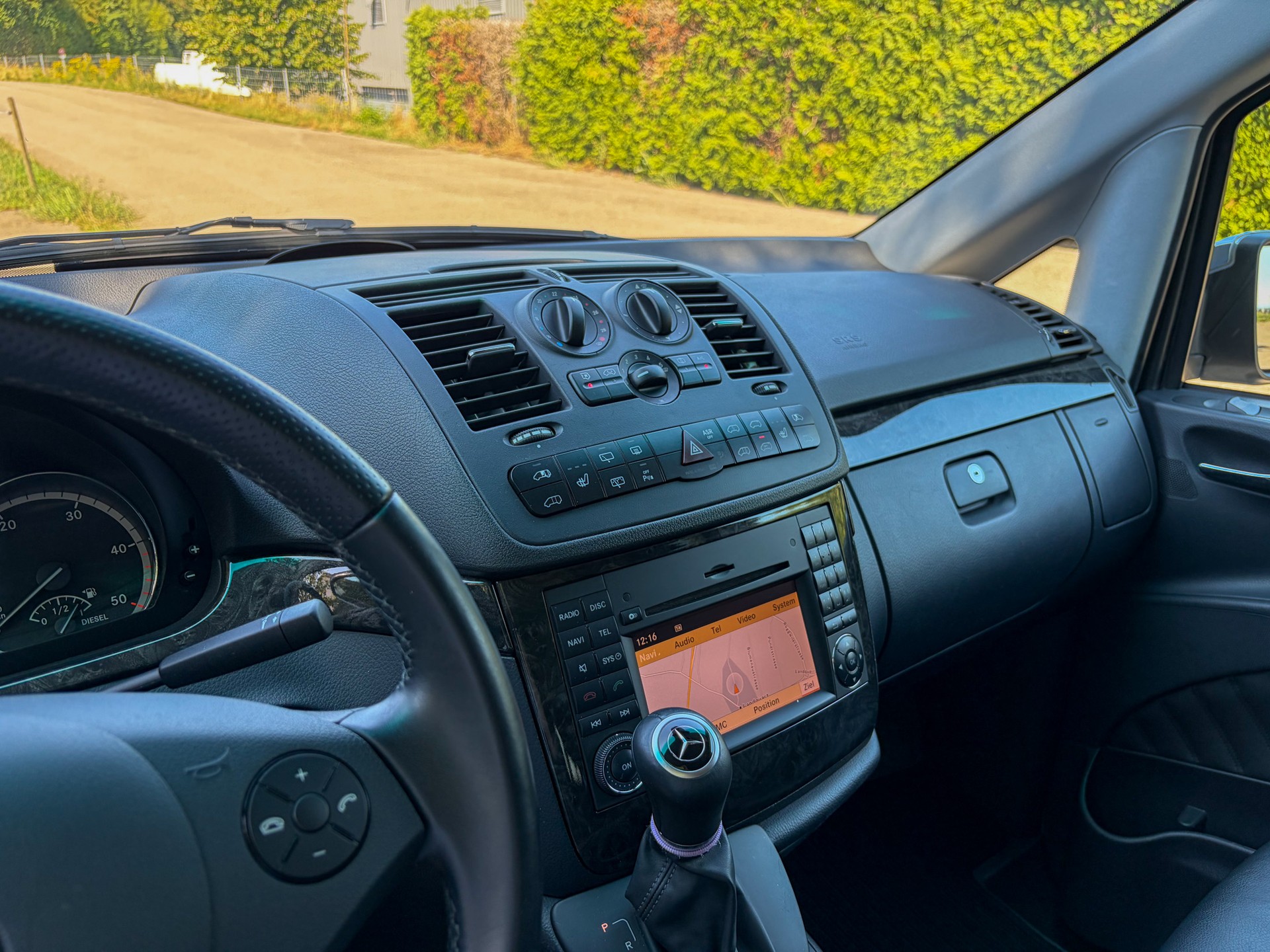 MERCEDES-BENZ 3.0 V6 CDI Ambiente Ed. lang-image-9