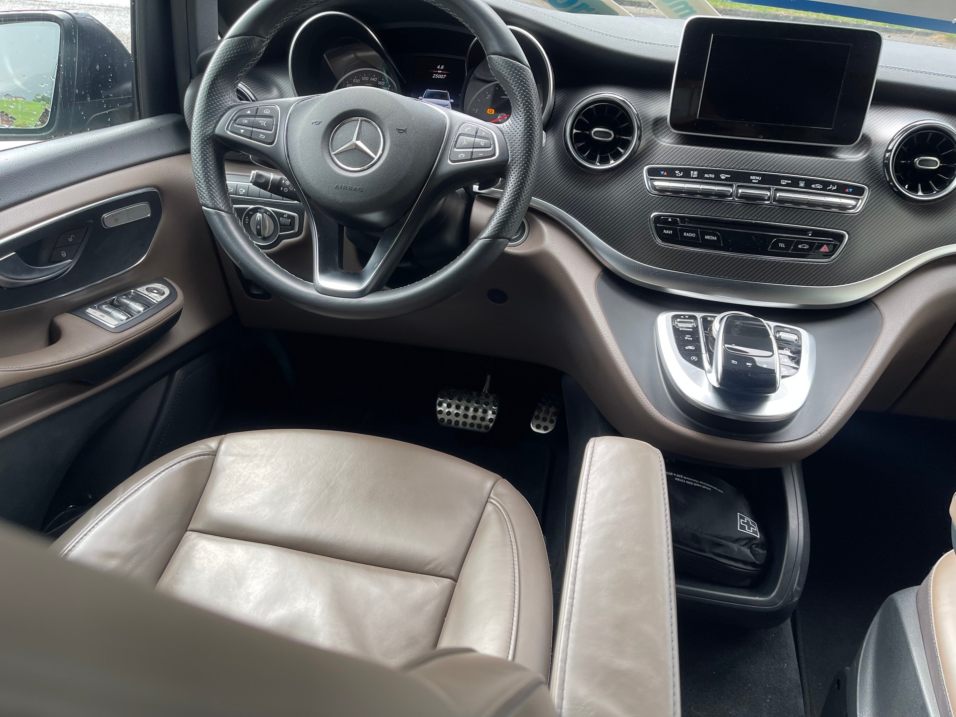 MERCEDES-BENZ V 250 d lang Avantgarde 4Matic G-Tronic-image-8