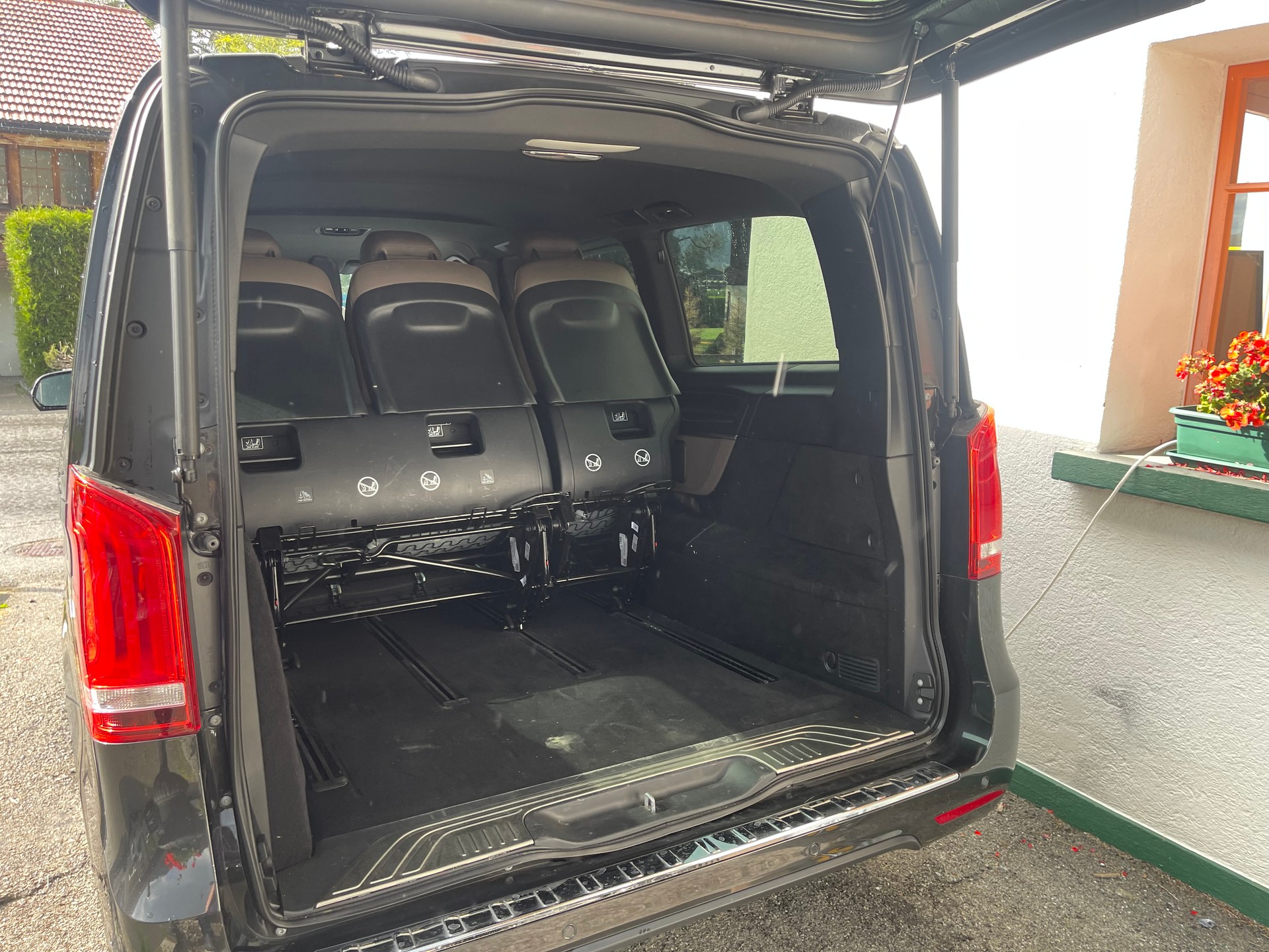 MERCEDES-BENZ V 250 d lang Avantgarde 4Matic G-Tronic-image-4
