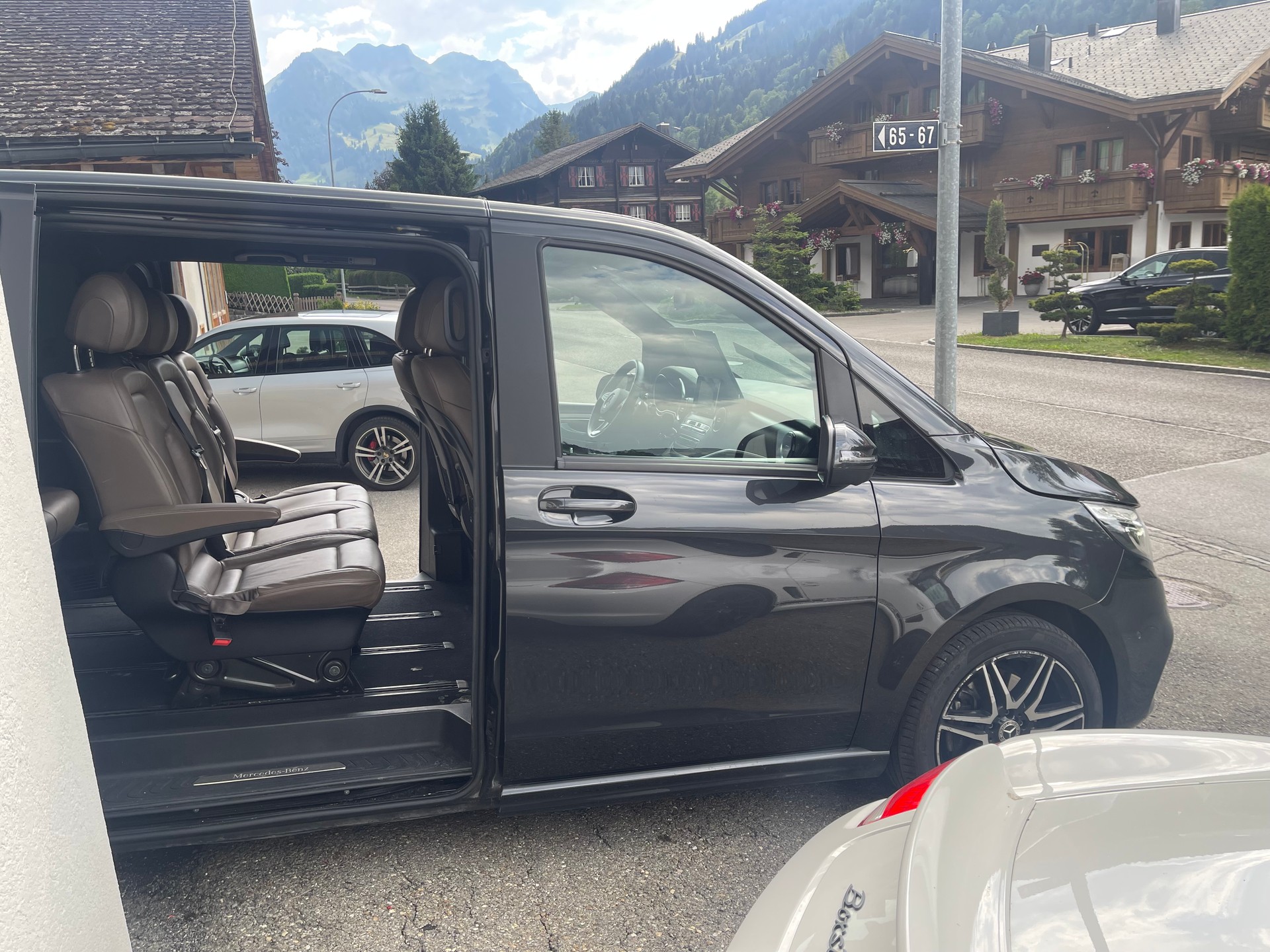 MERCEDES-BENZ V 250 d lang Avantgarde 4Matic G-Tronic-image-2