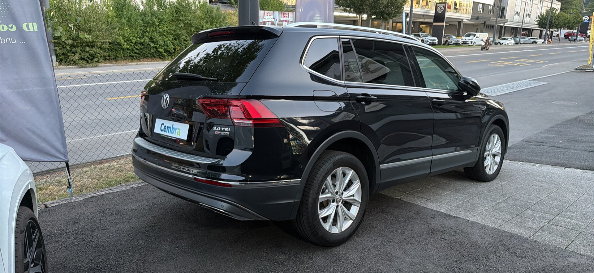 VW Tiguan Allspace 2.0TSI Highline 4Motion DSG-showroom-element-1
