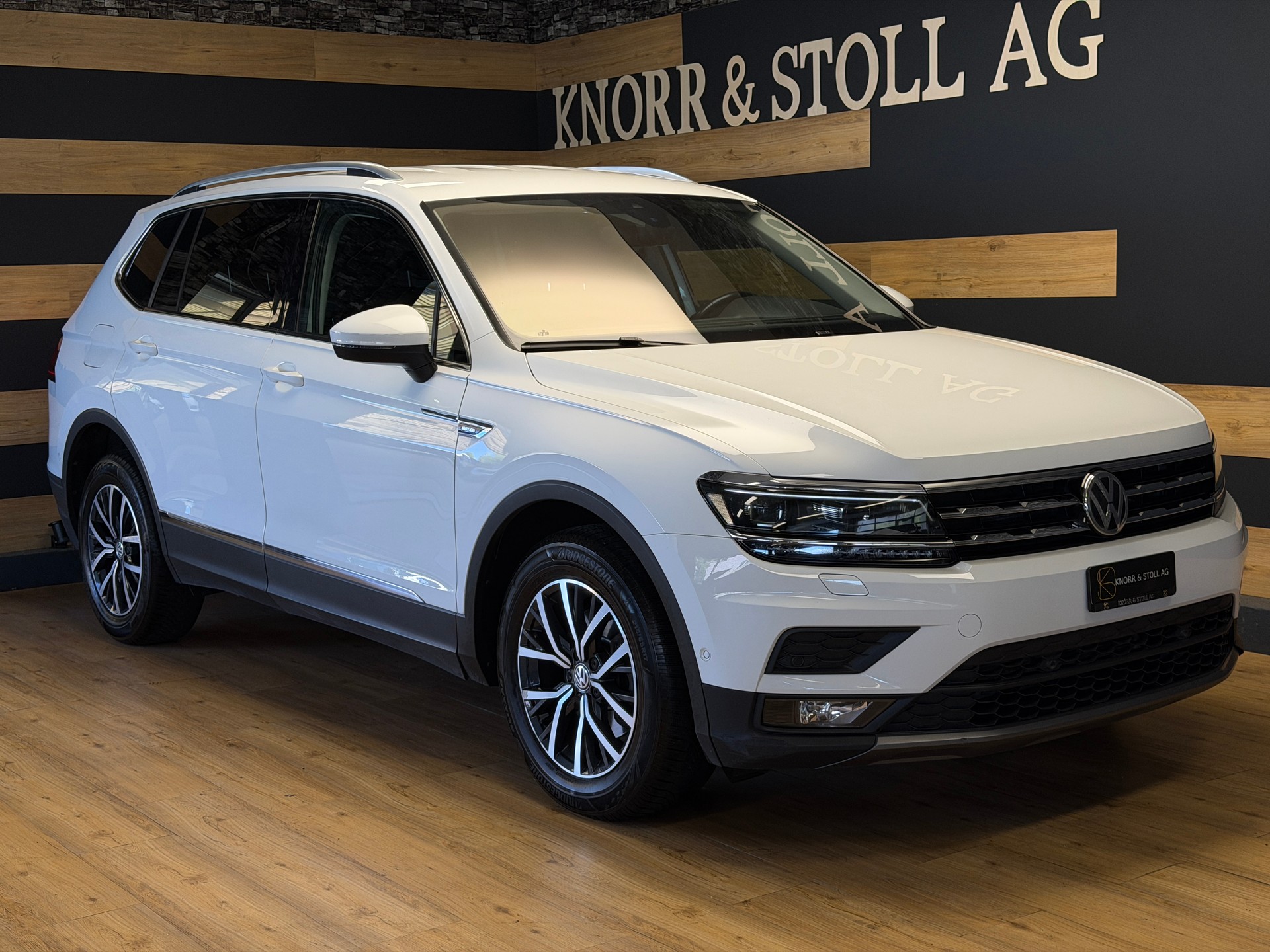 VW Tiguan Allspace 2.0 TDI SCR Comfortline 4MotionDSG-showroom-element-1