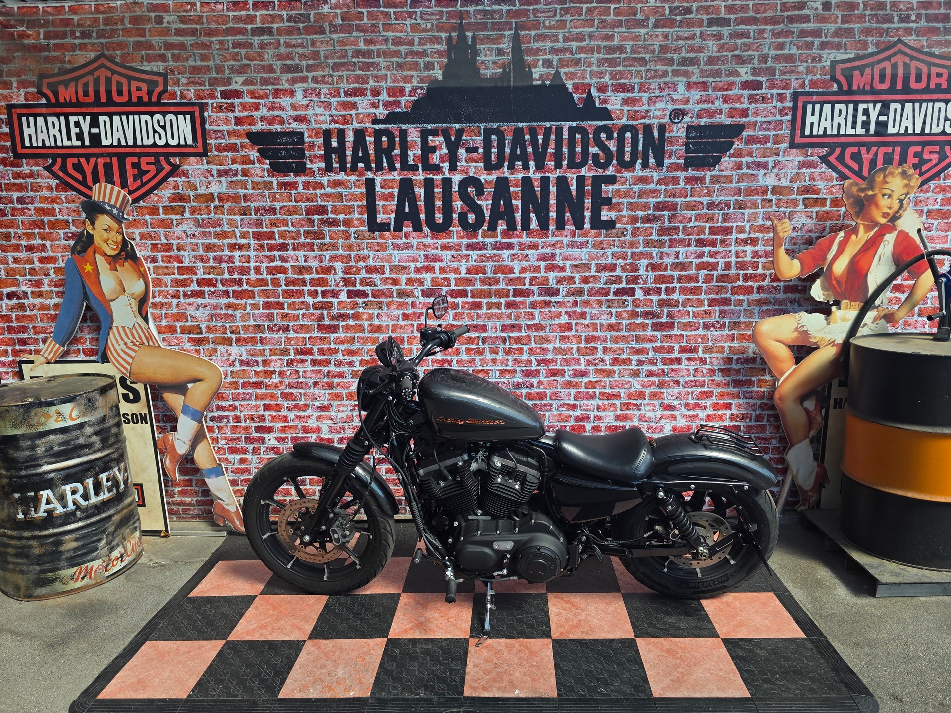 HARLEY-DAVIDSON XL 883 N Sportster Iron ABS-image-1