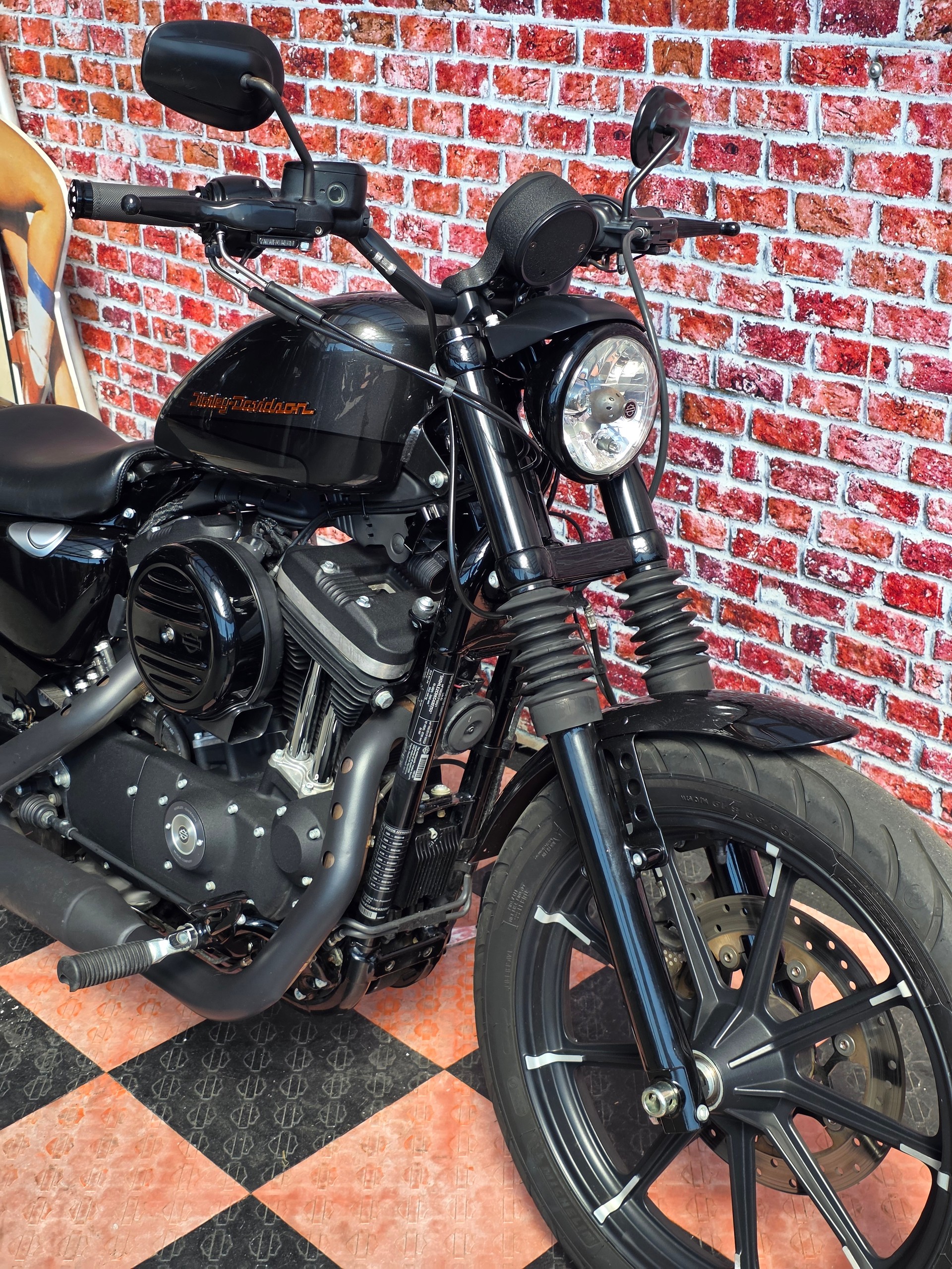 HARLEY-DAVIDSON XL 883 N Sportster Iron ABS-image-5