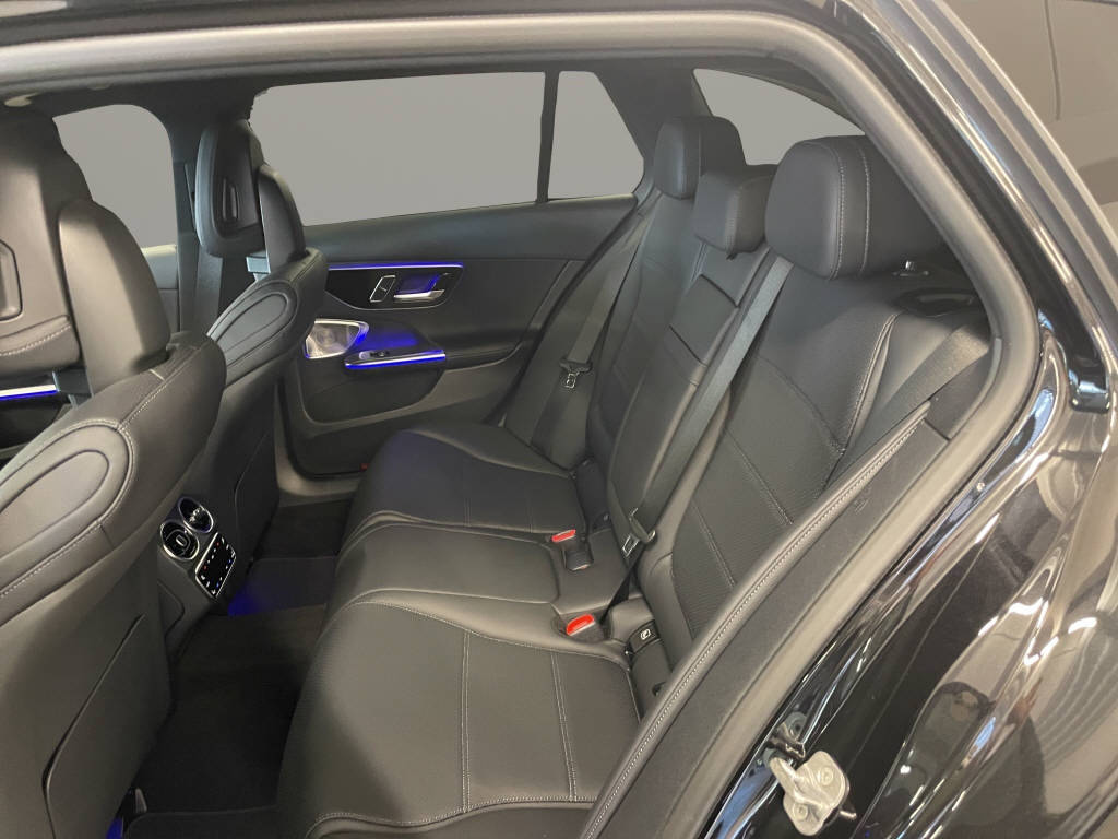 MERCEDES-BENZ C 220 d 4Matic T All-Terrain-image-11