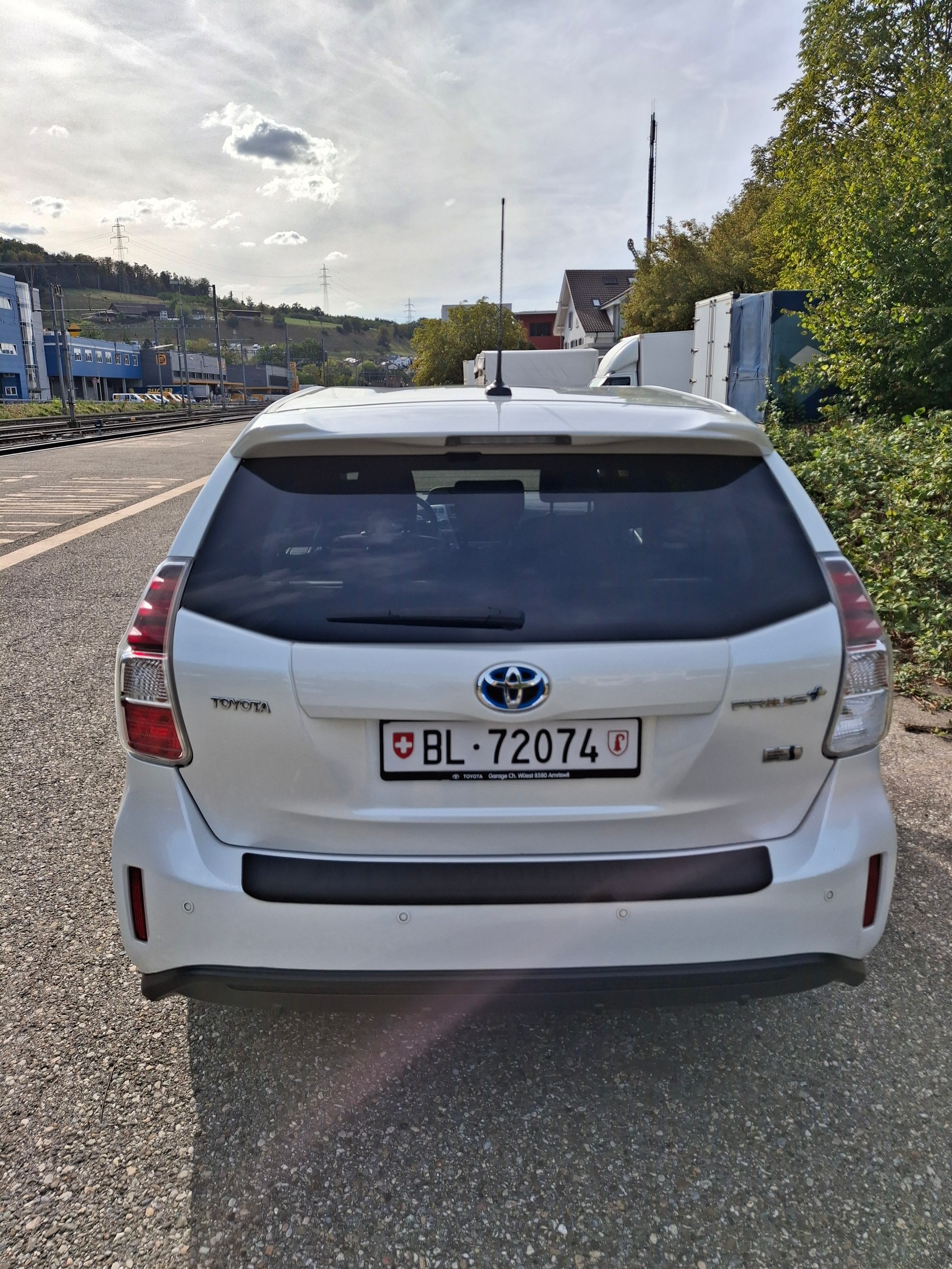 TOYOTA 1.8 VVTi HSD Sol-image-4
