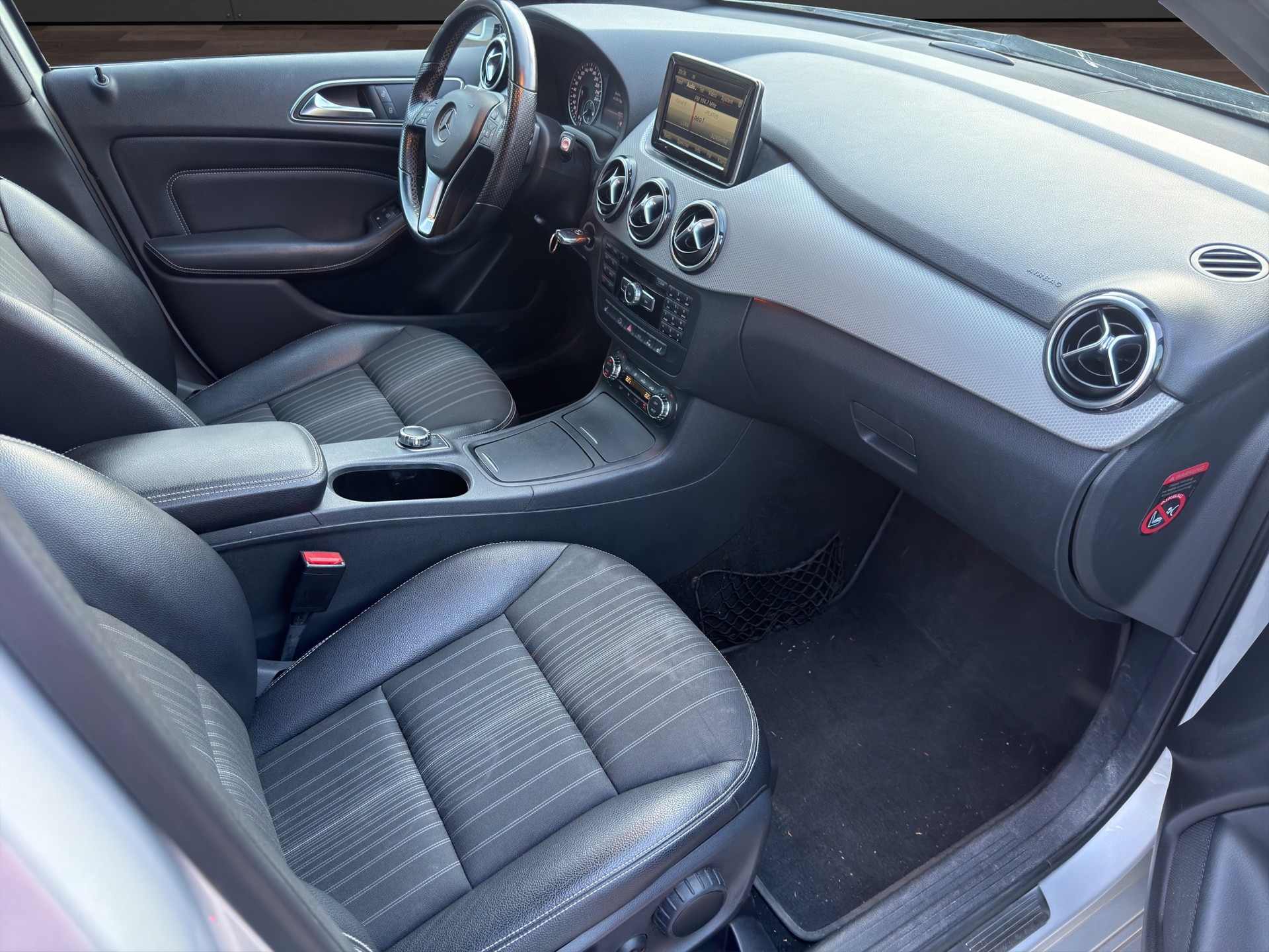 MERCEDES-BENZ B 200 CDI 7G-DCT-image-7
