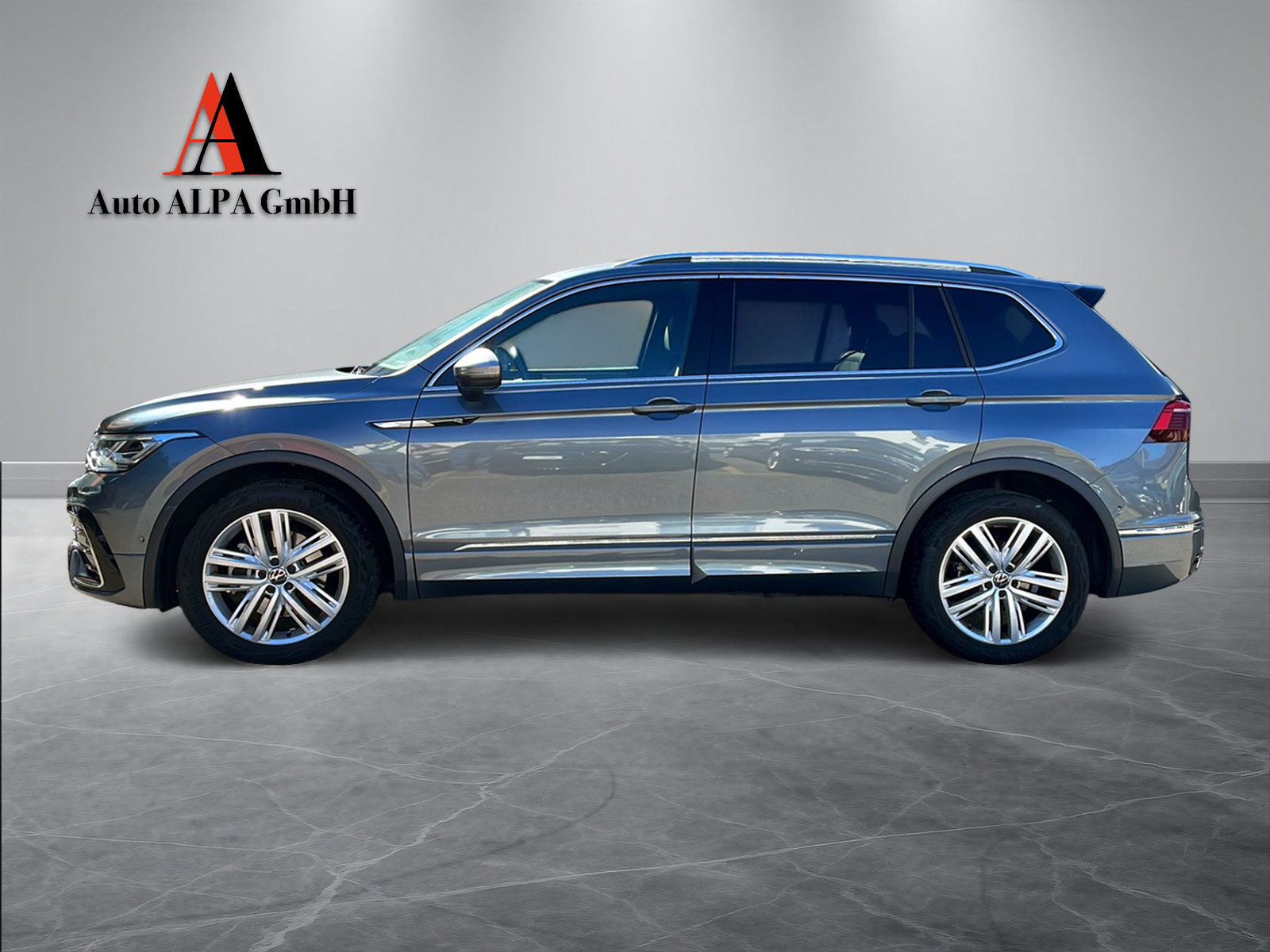 VW TIGUAN ALLSPACE 2.0 TSI R-LINE 4MOTION DSG – SPORTLICHER ALLROUNDER MIT 4MOTION | R-LINE-AUSFÜHRUNG |7 PLÄTZER-showroom-element-1